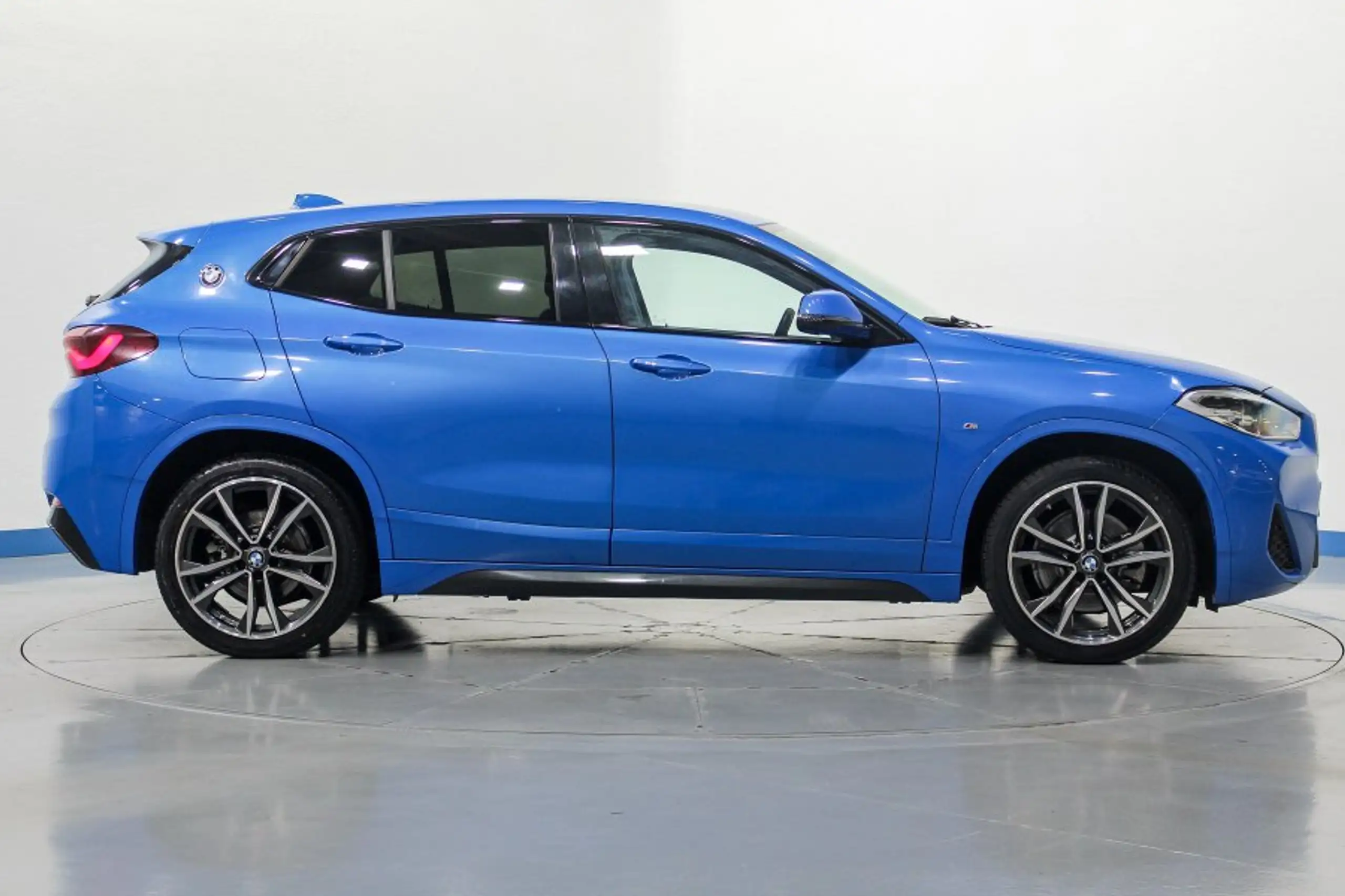 BMW - X2