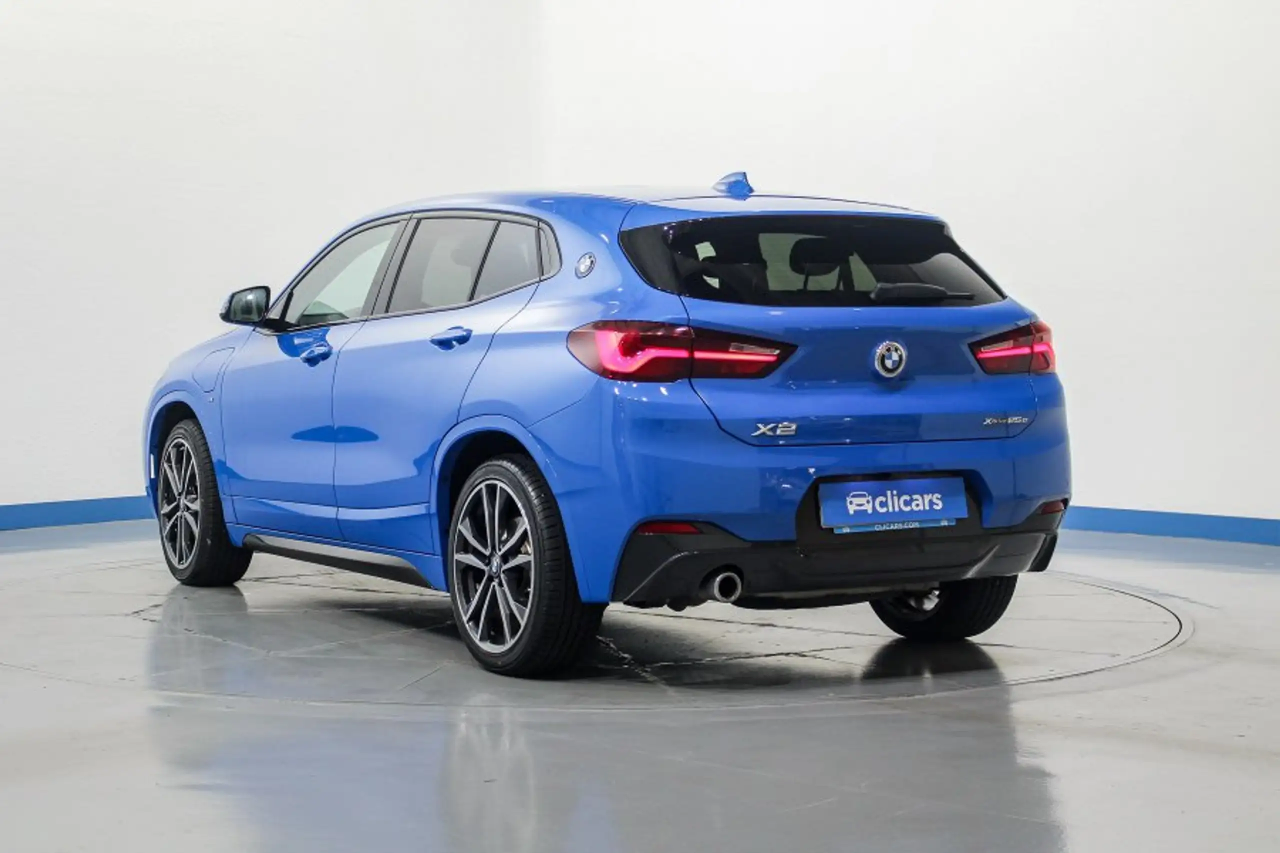 BMW - X2