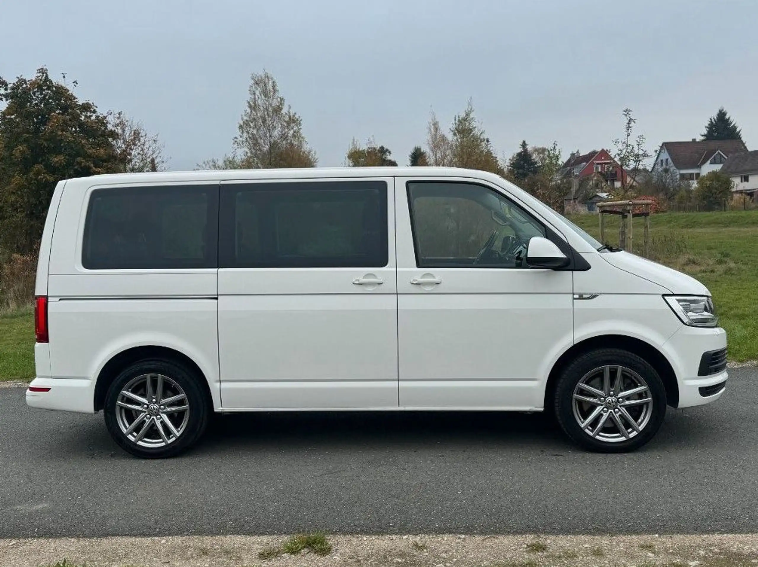 Volkswagen - T6 Transporter