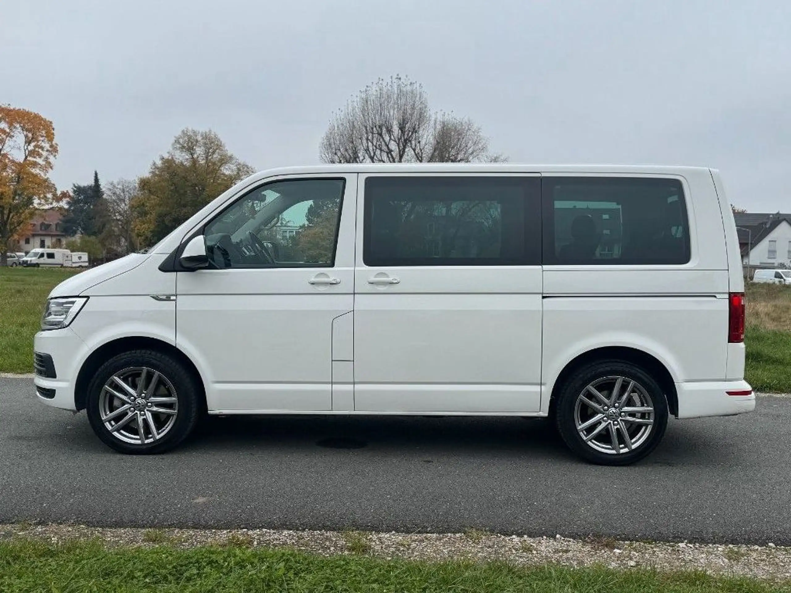 Volkswagen - T6 Transporter