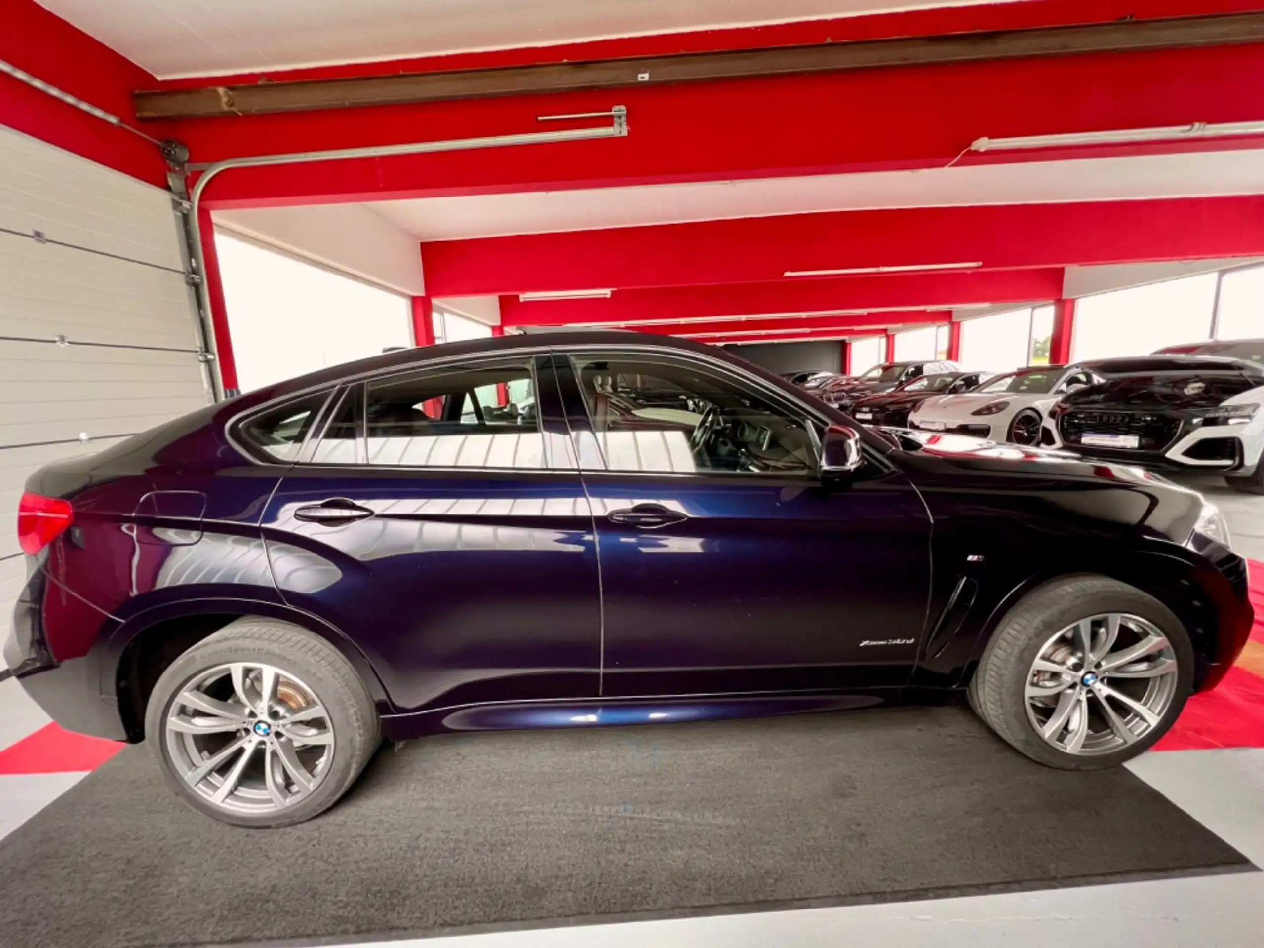 BMW - X6