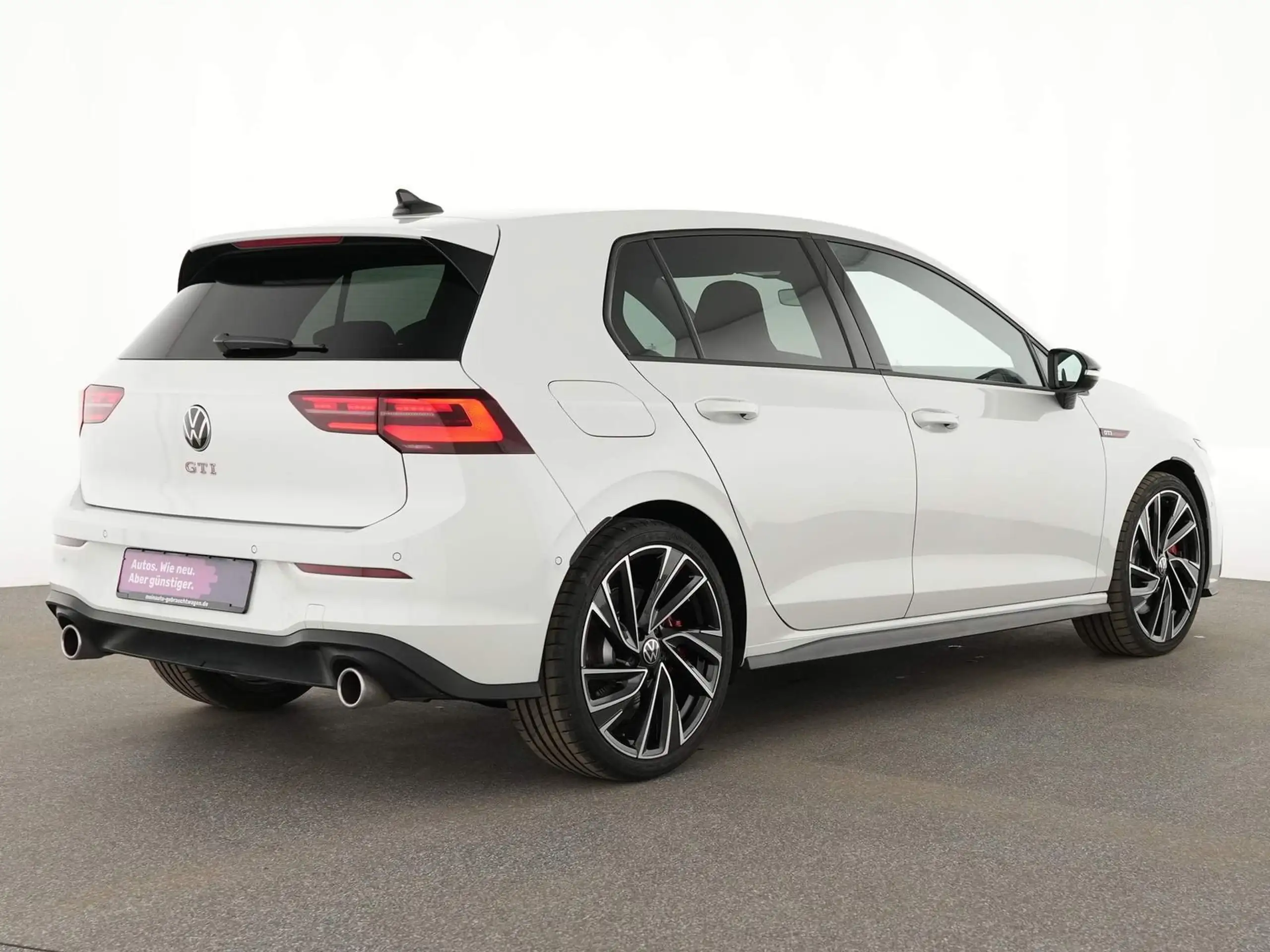 Volkswagen - Golf GTI