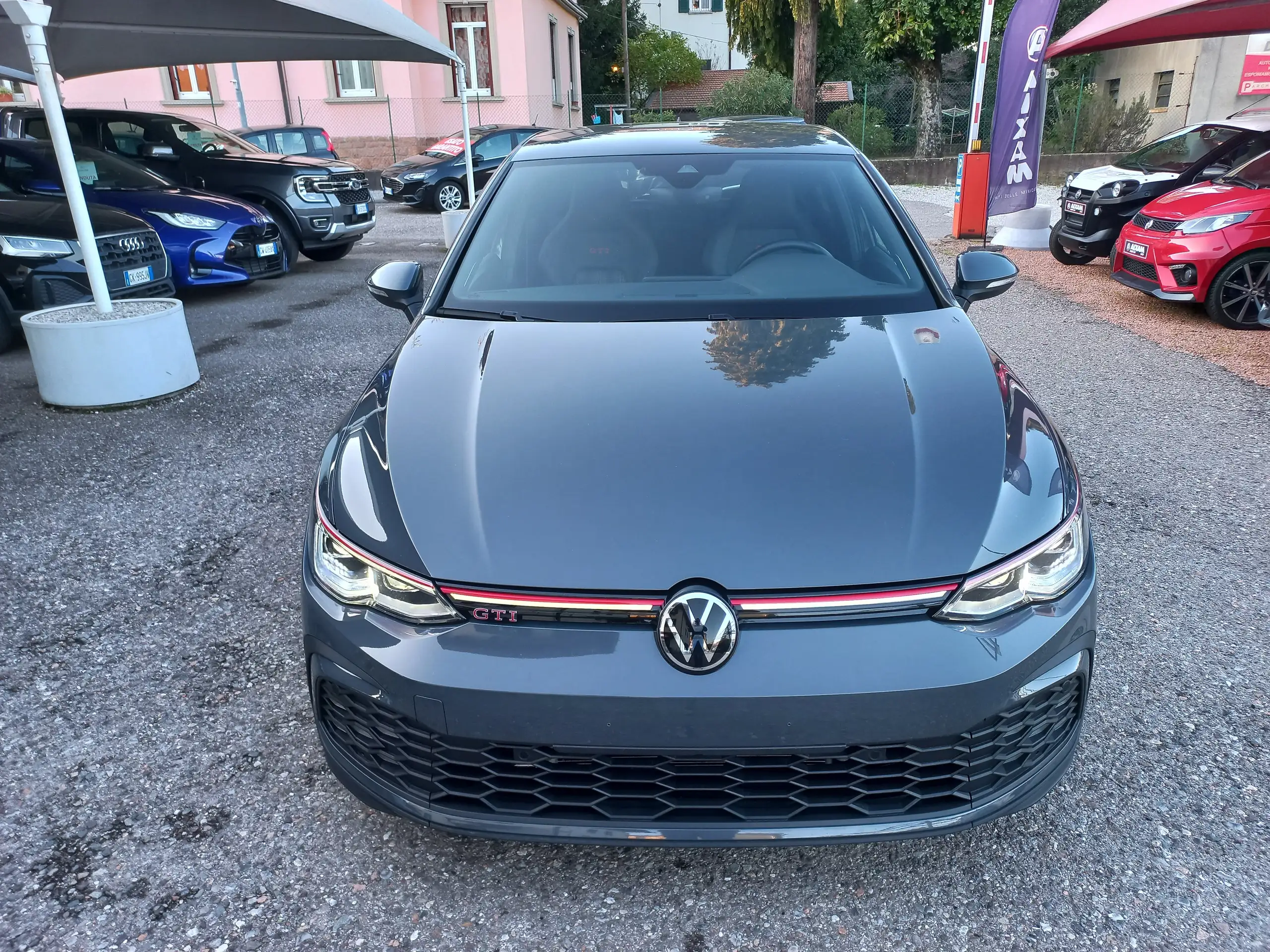 Volkswagen - Golf GTI