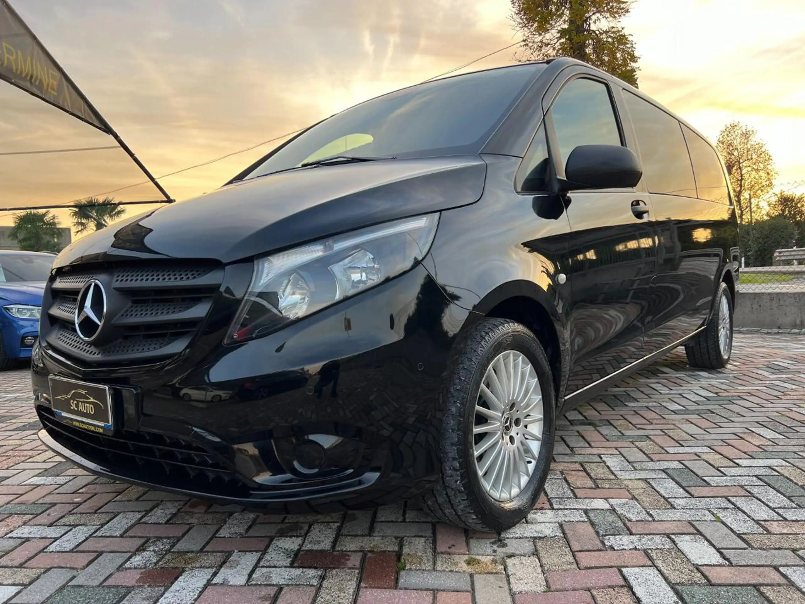 Mercedes-Benz - Vito