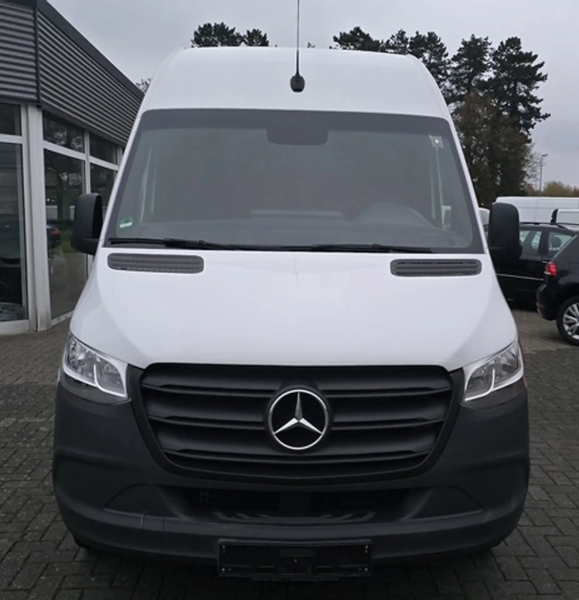 Mercedes-Benz - Sprinter