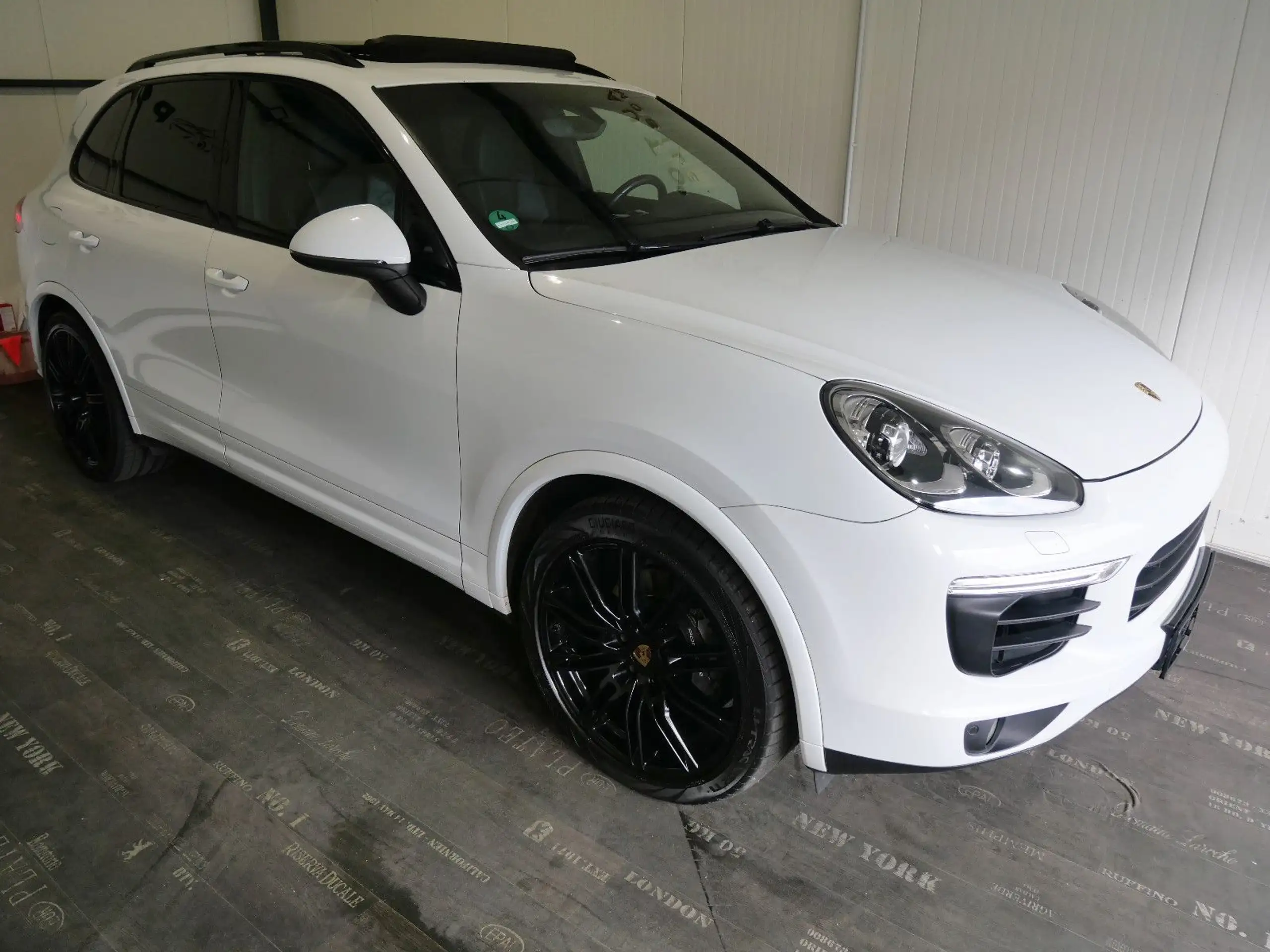 Porsche - Cayenne