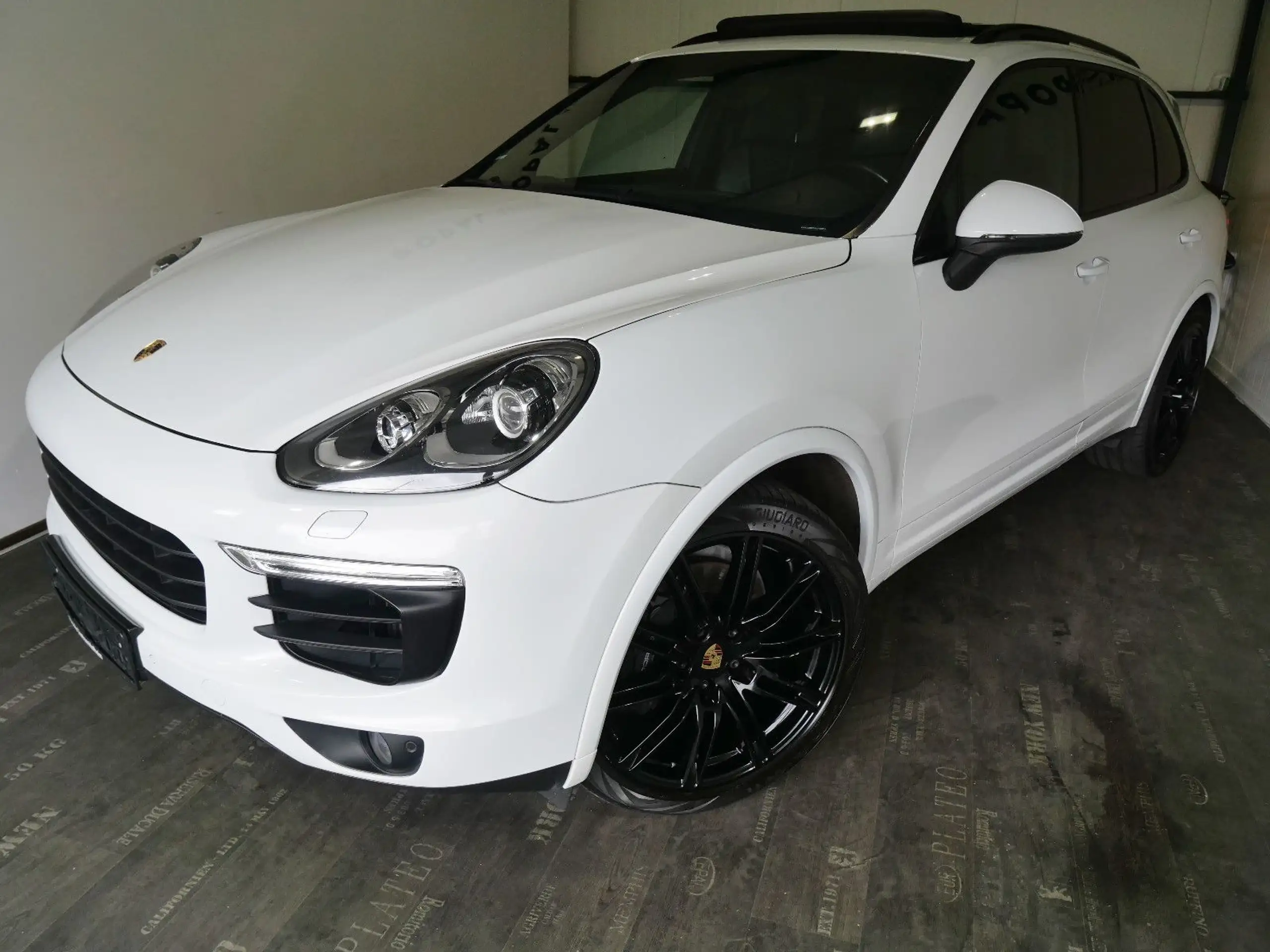 Porsche - Cayenne