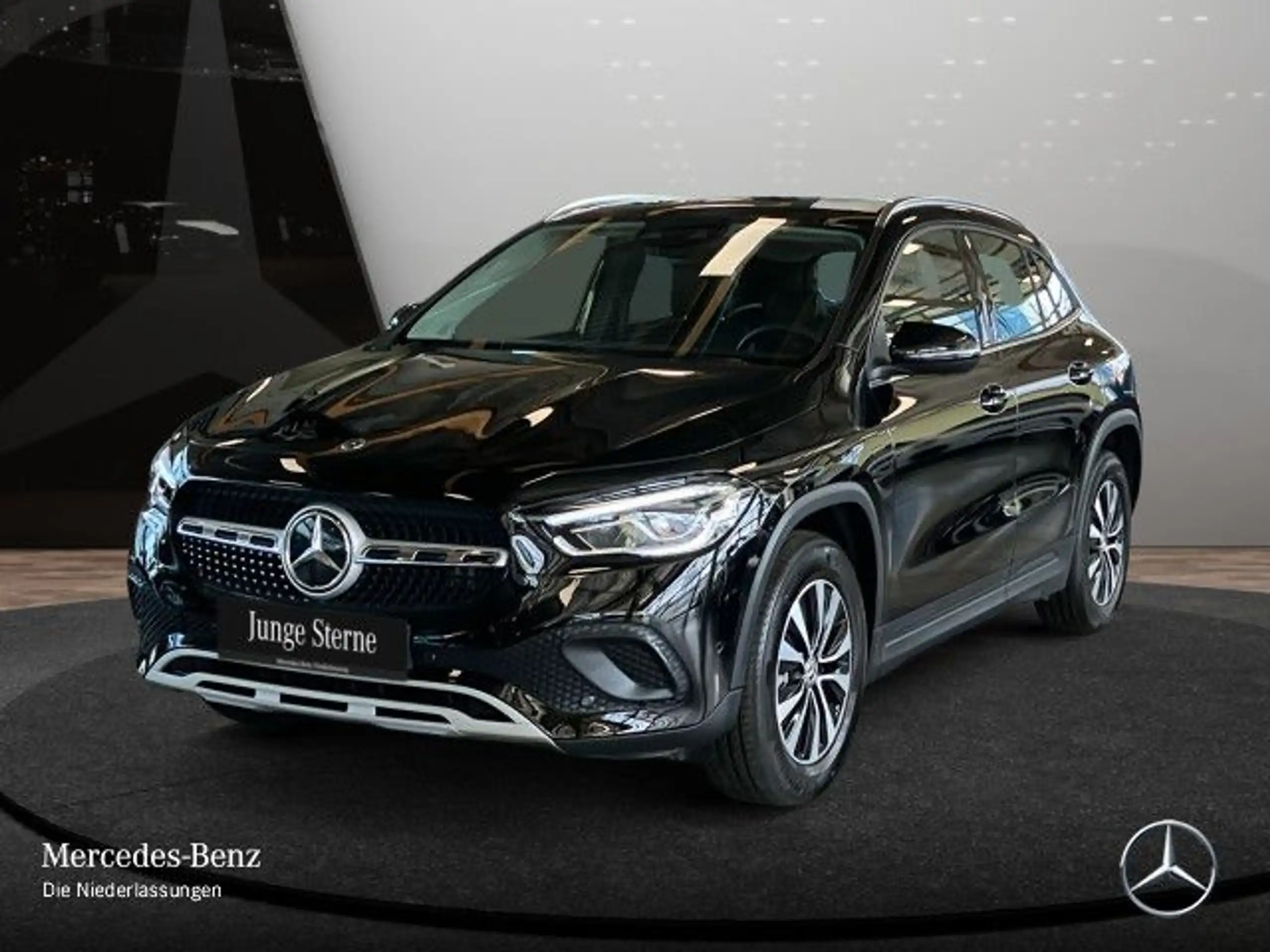 Mercedes-Benz - GLA 250