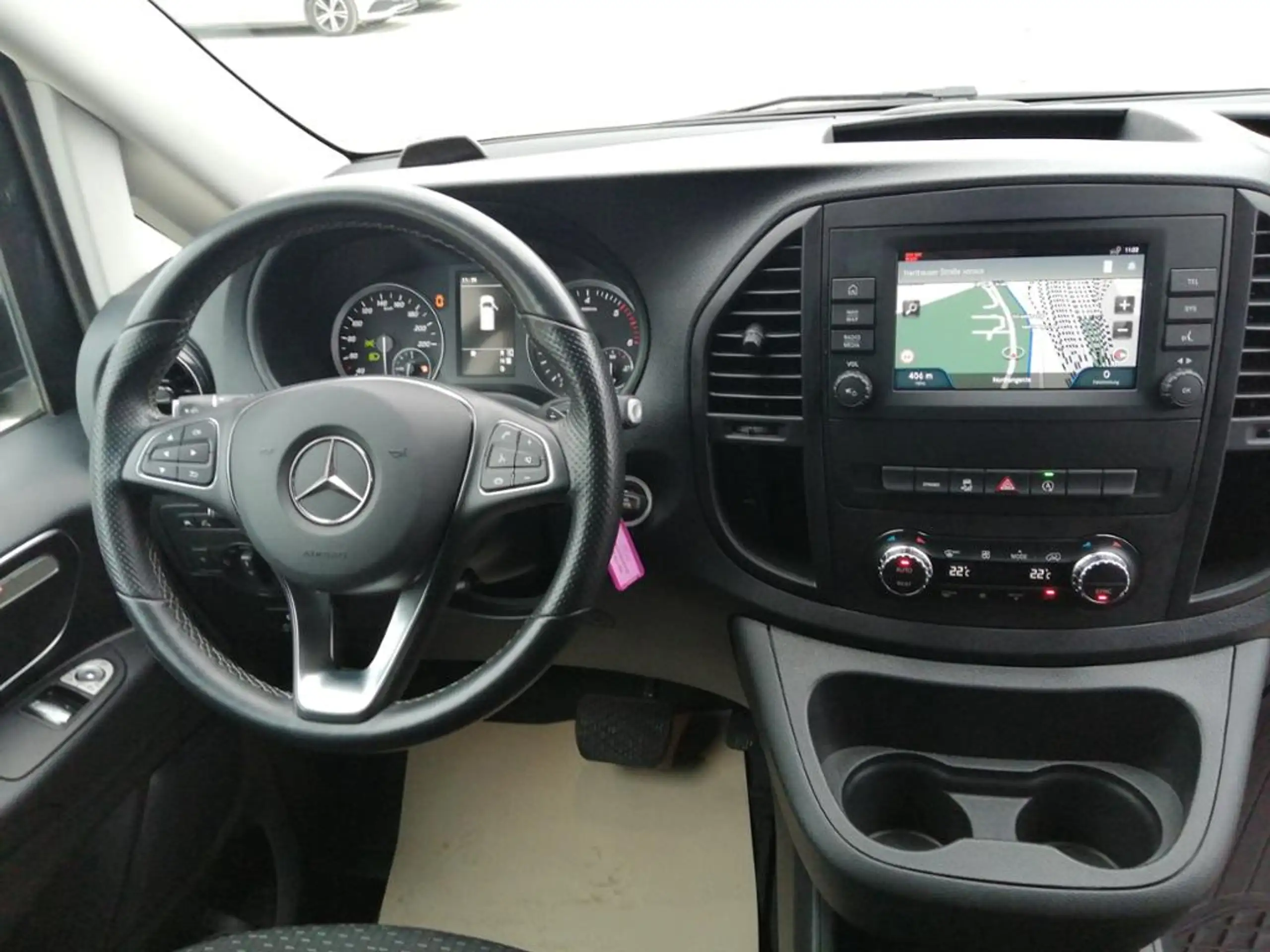 Mercedes-Benz - Vito