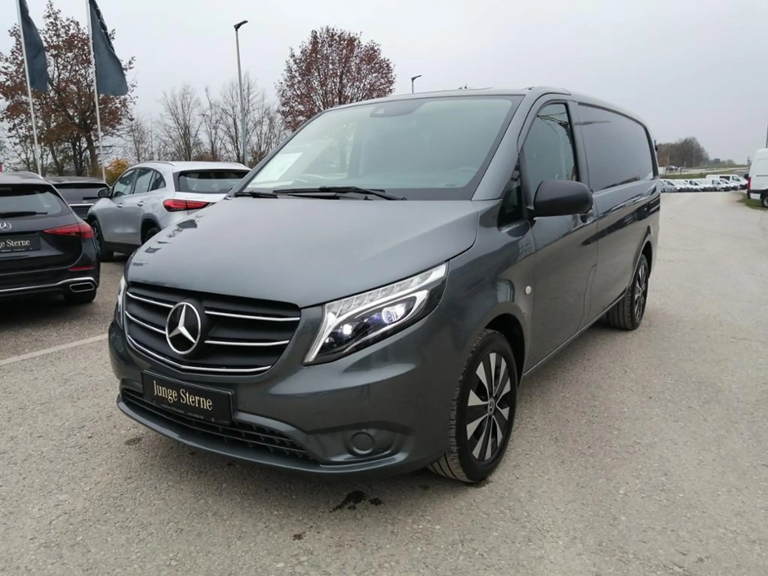 Mercedes-Benz - Vito