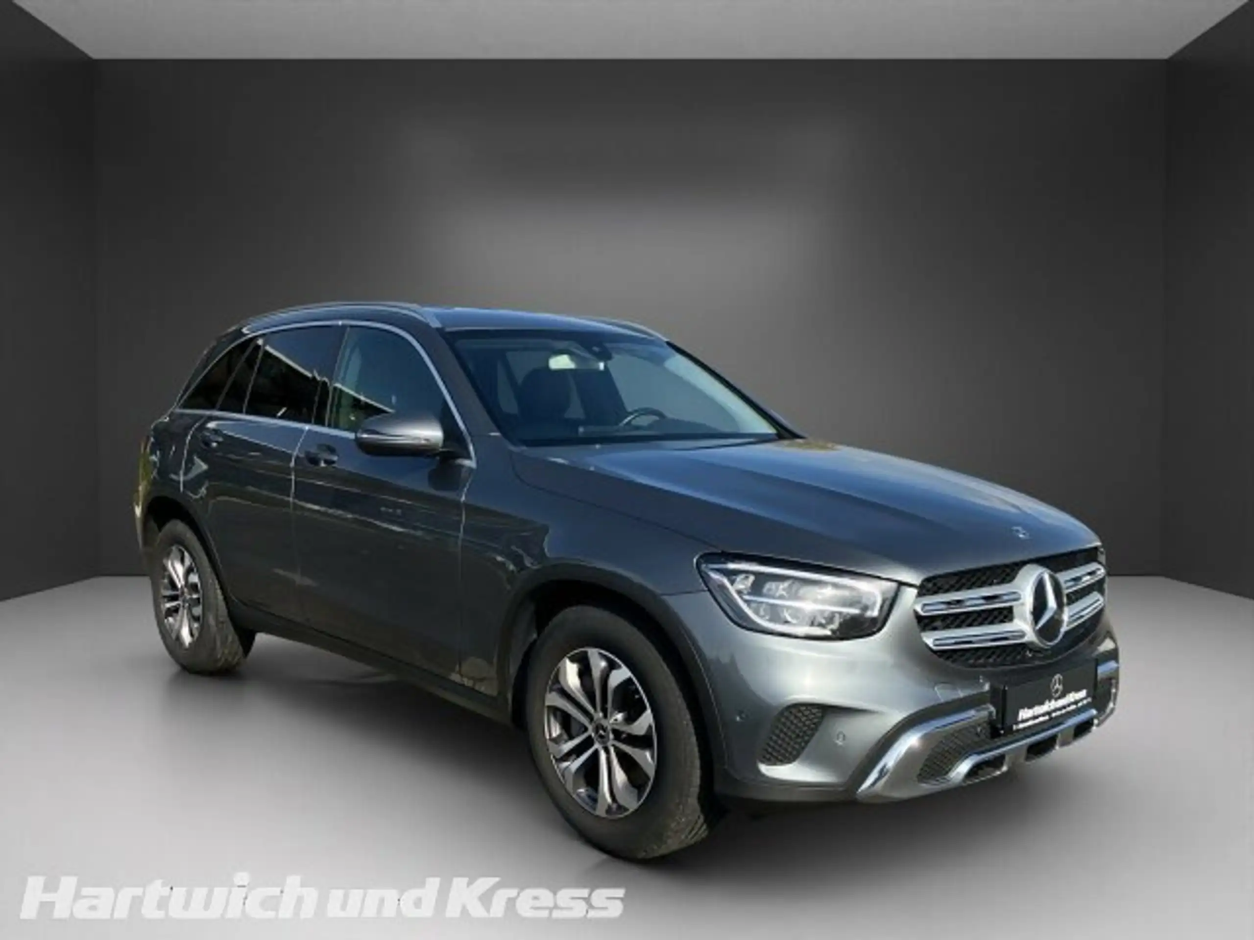 Mercedes-Benz - GLC 220