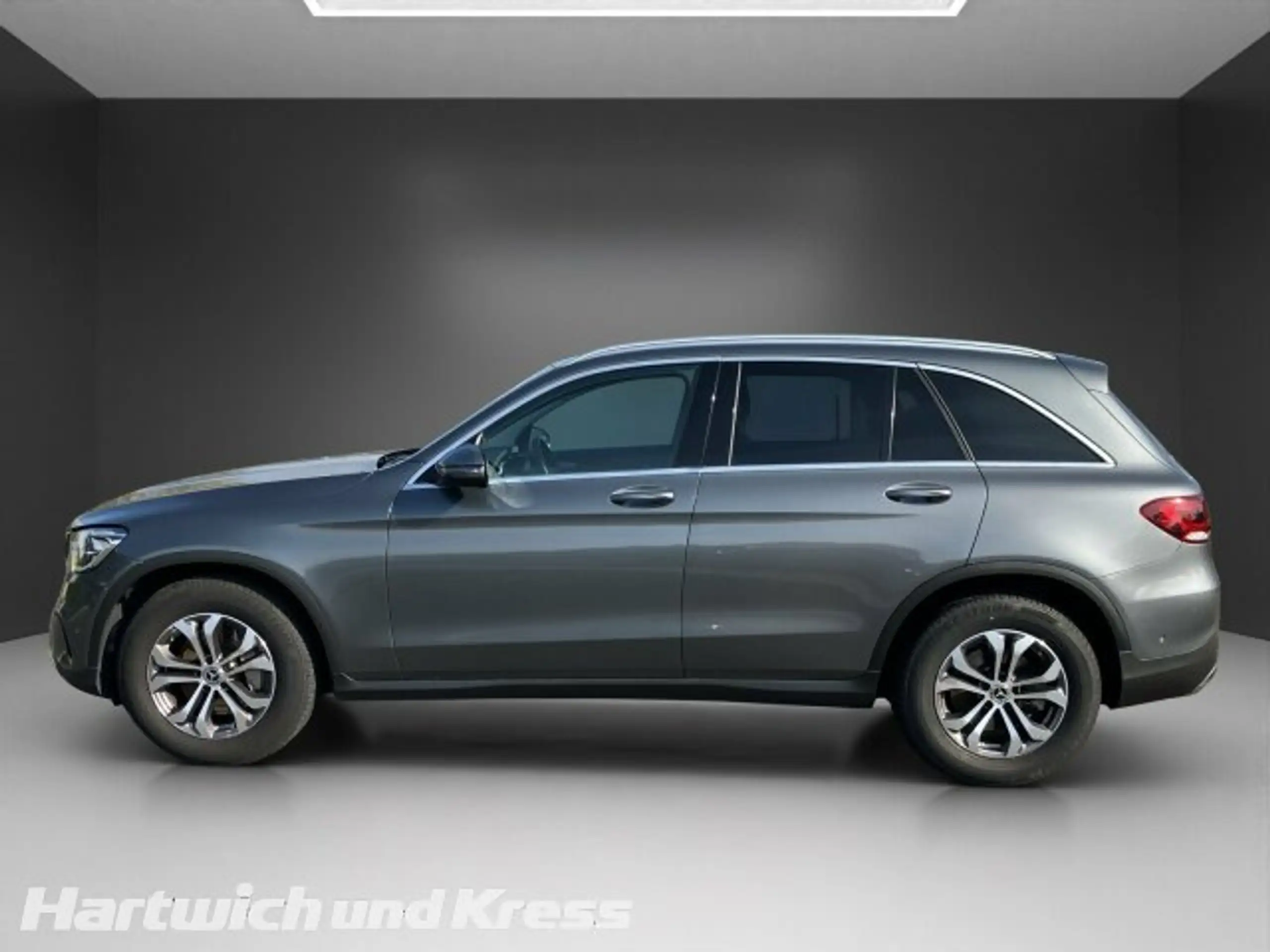 Mercedes-Benz - GLC 220