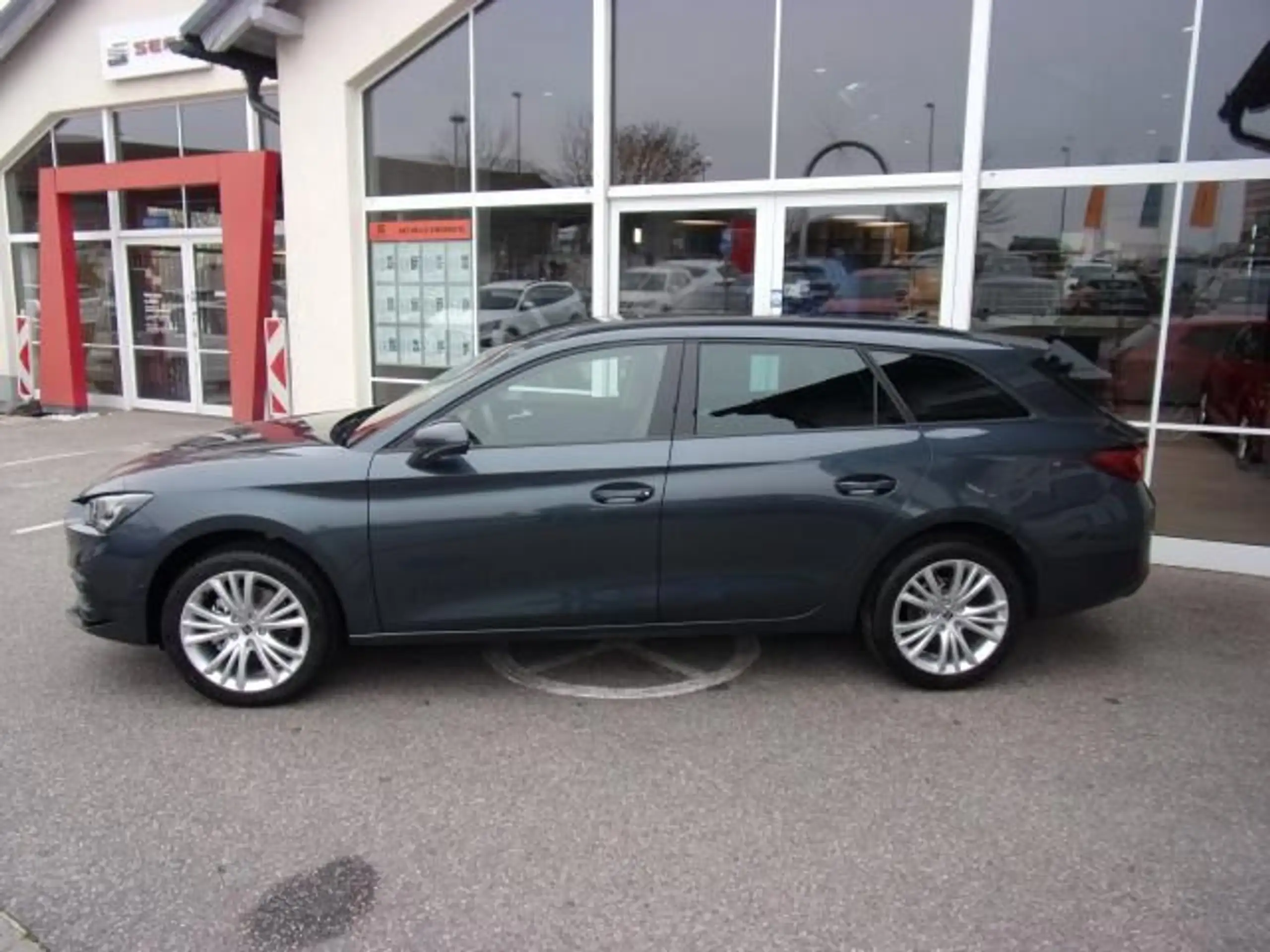 SEAT - Leon