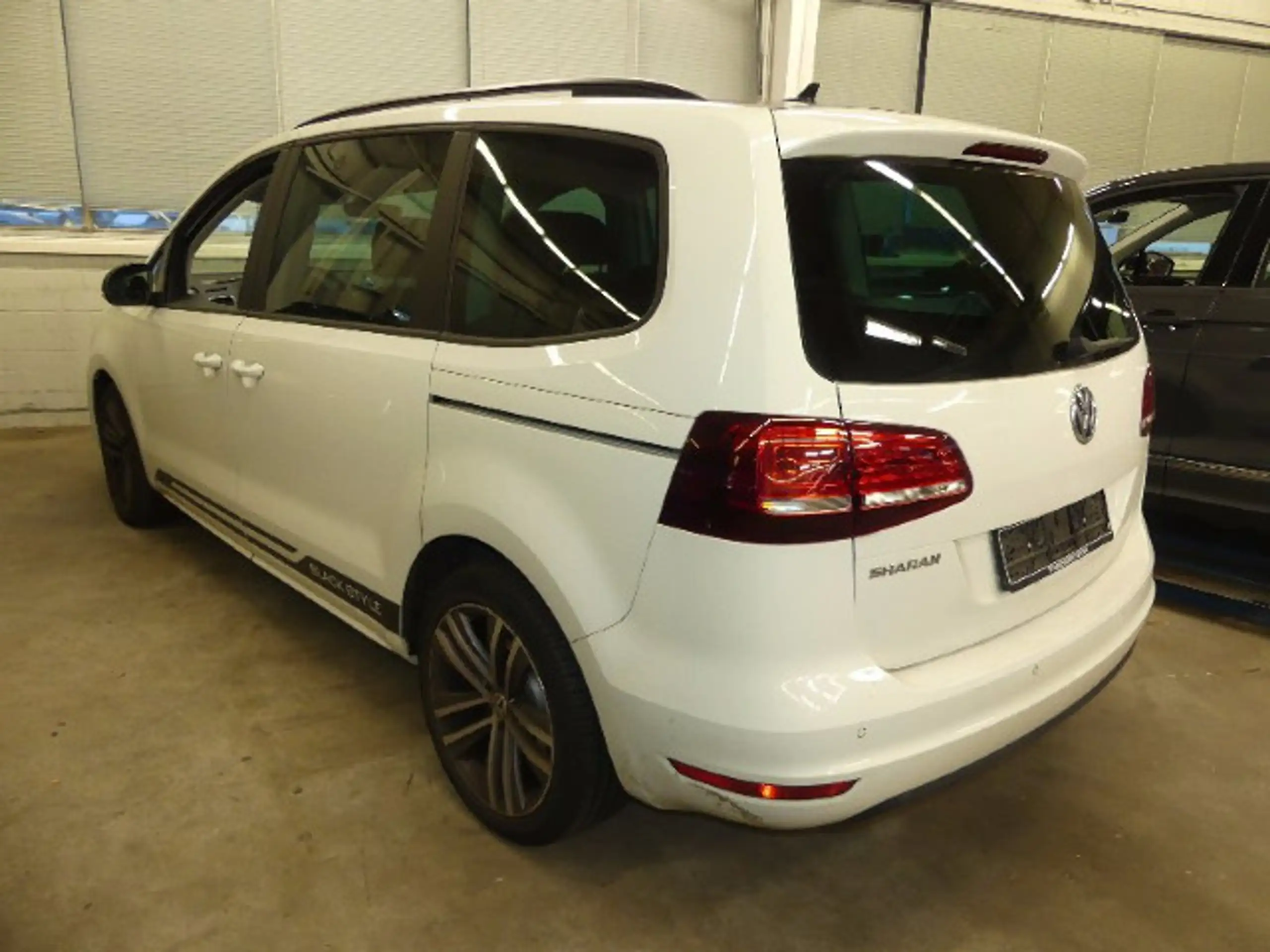 Volkswagen - Sharan