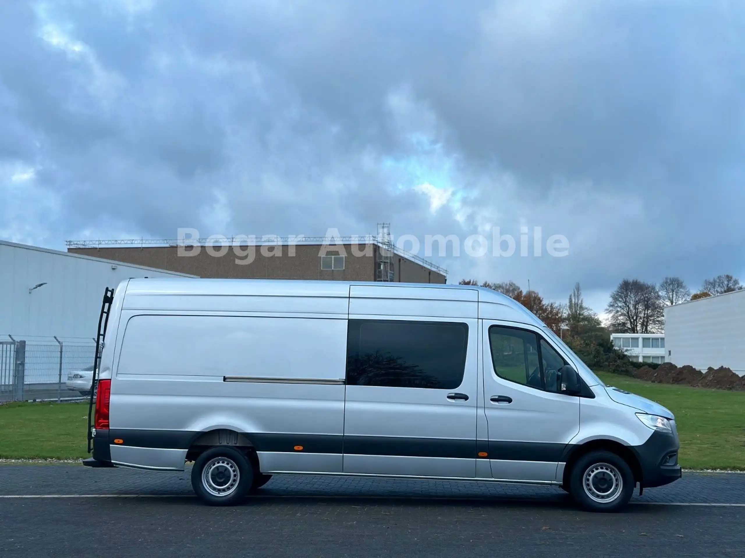 Mercedes-Benz - Sprinter