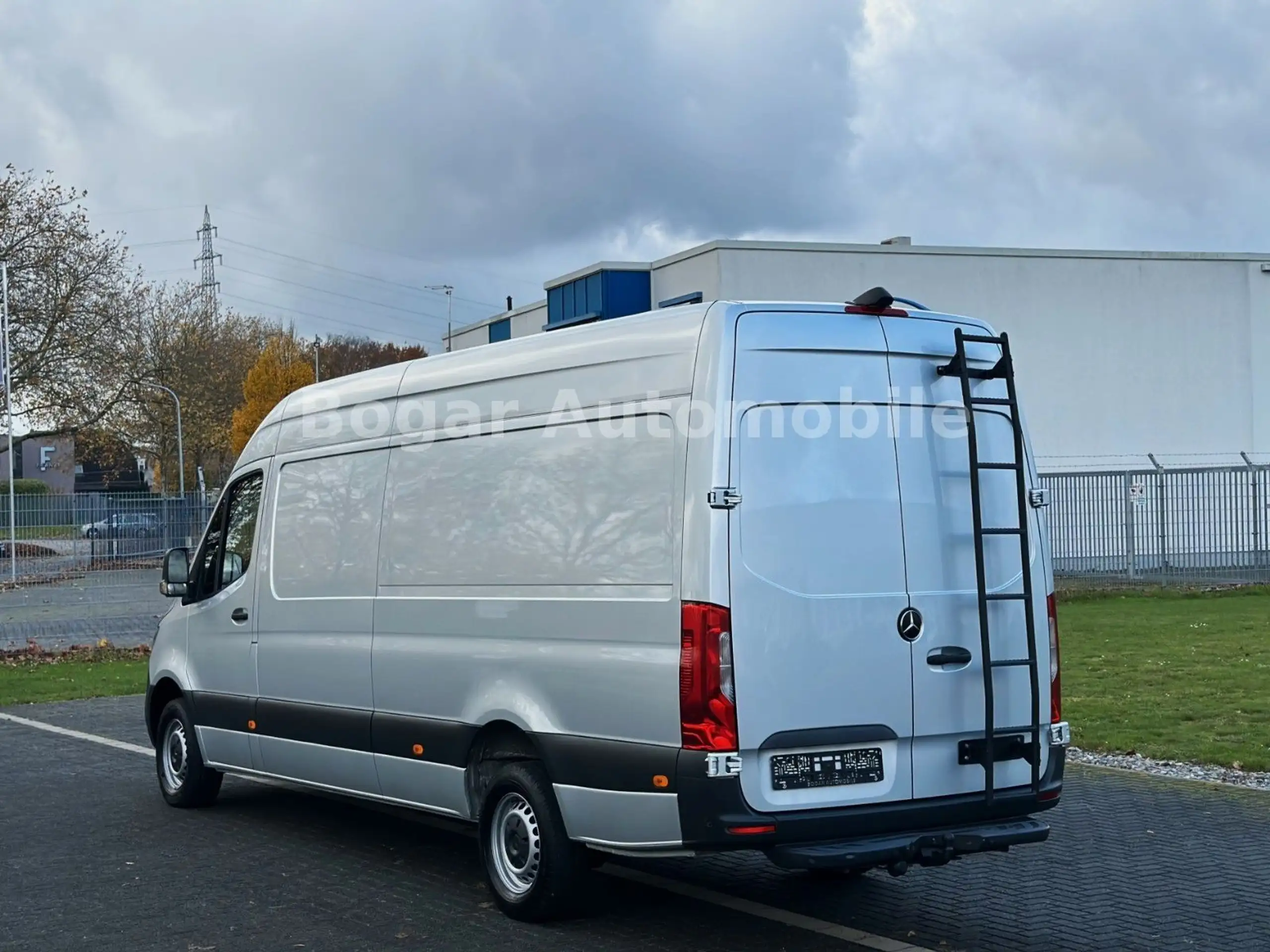 Mercedes-Benz - Sprinter