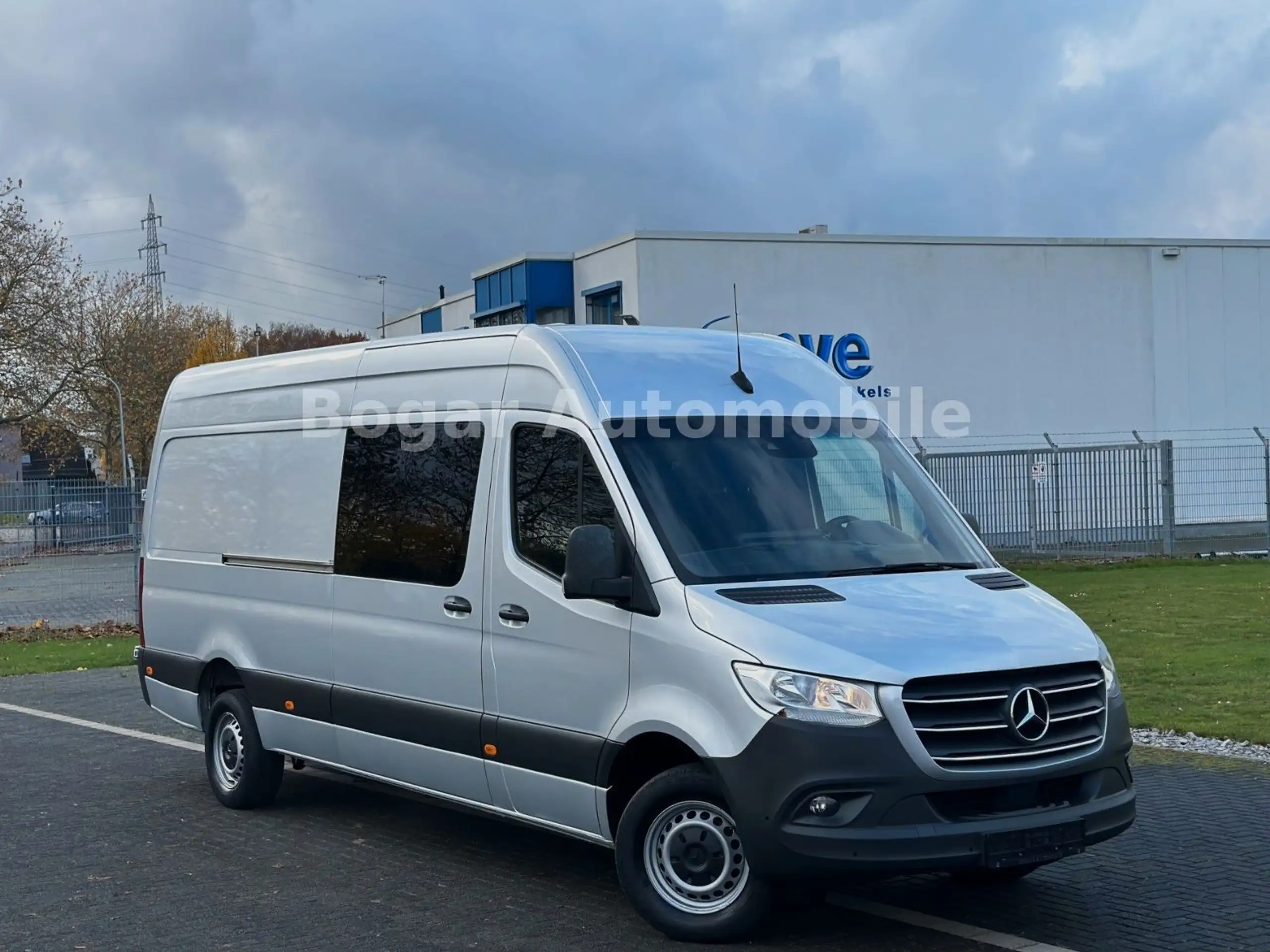 Mercedes-Benz - Sprinter