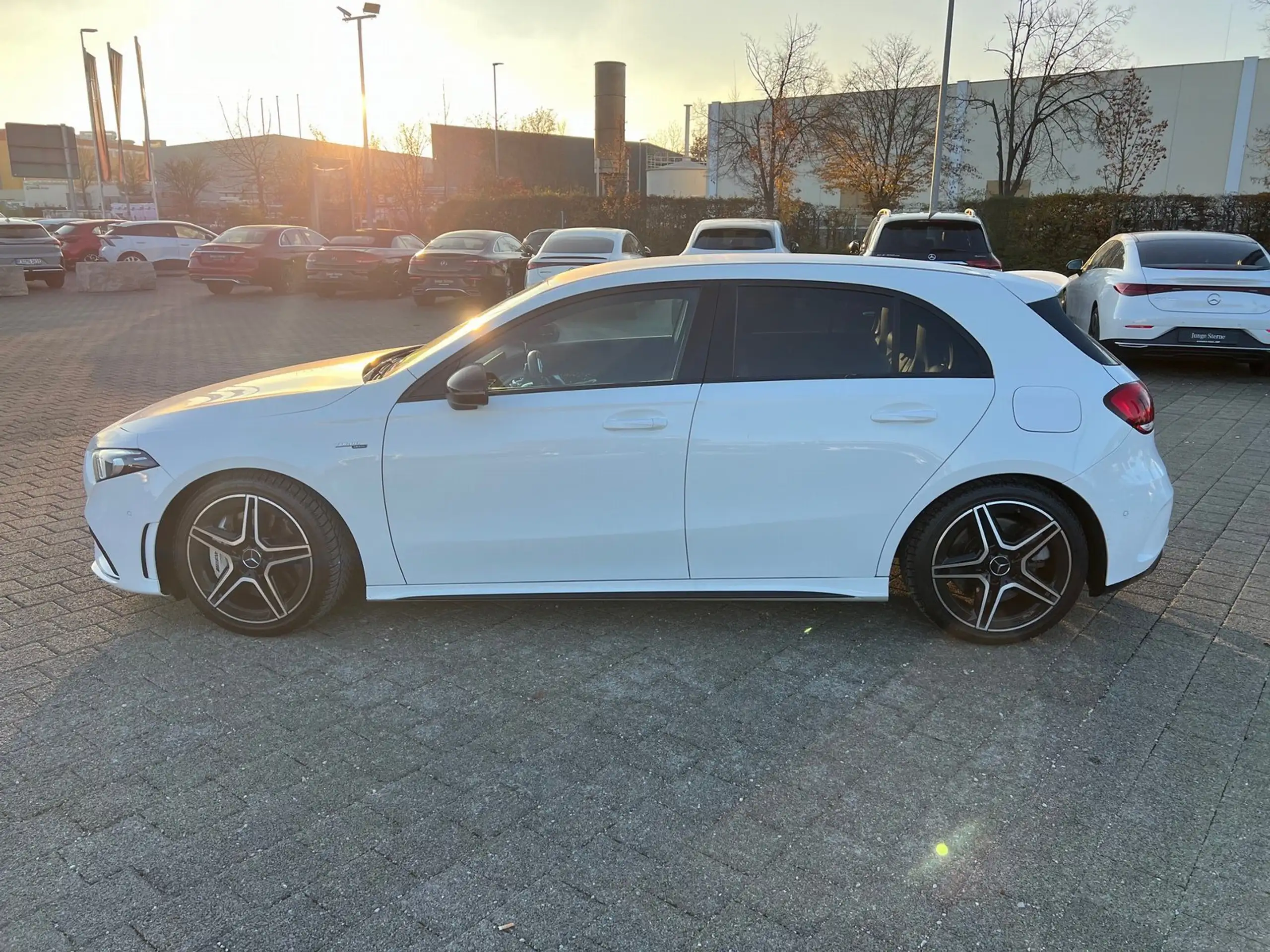 Mercedes-Benz - A 35 AMG