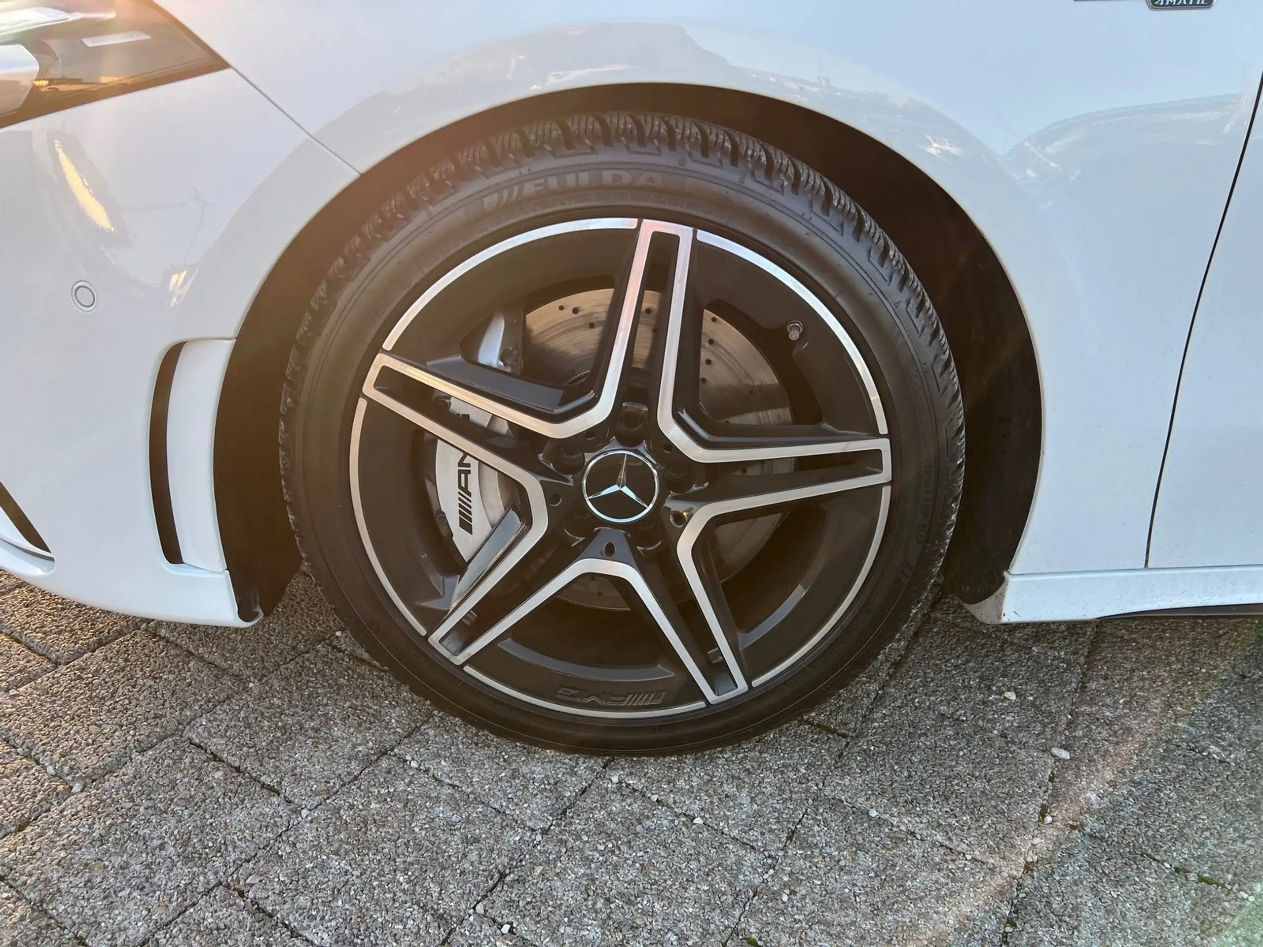 Mercedes-Benz - A 35 AMG