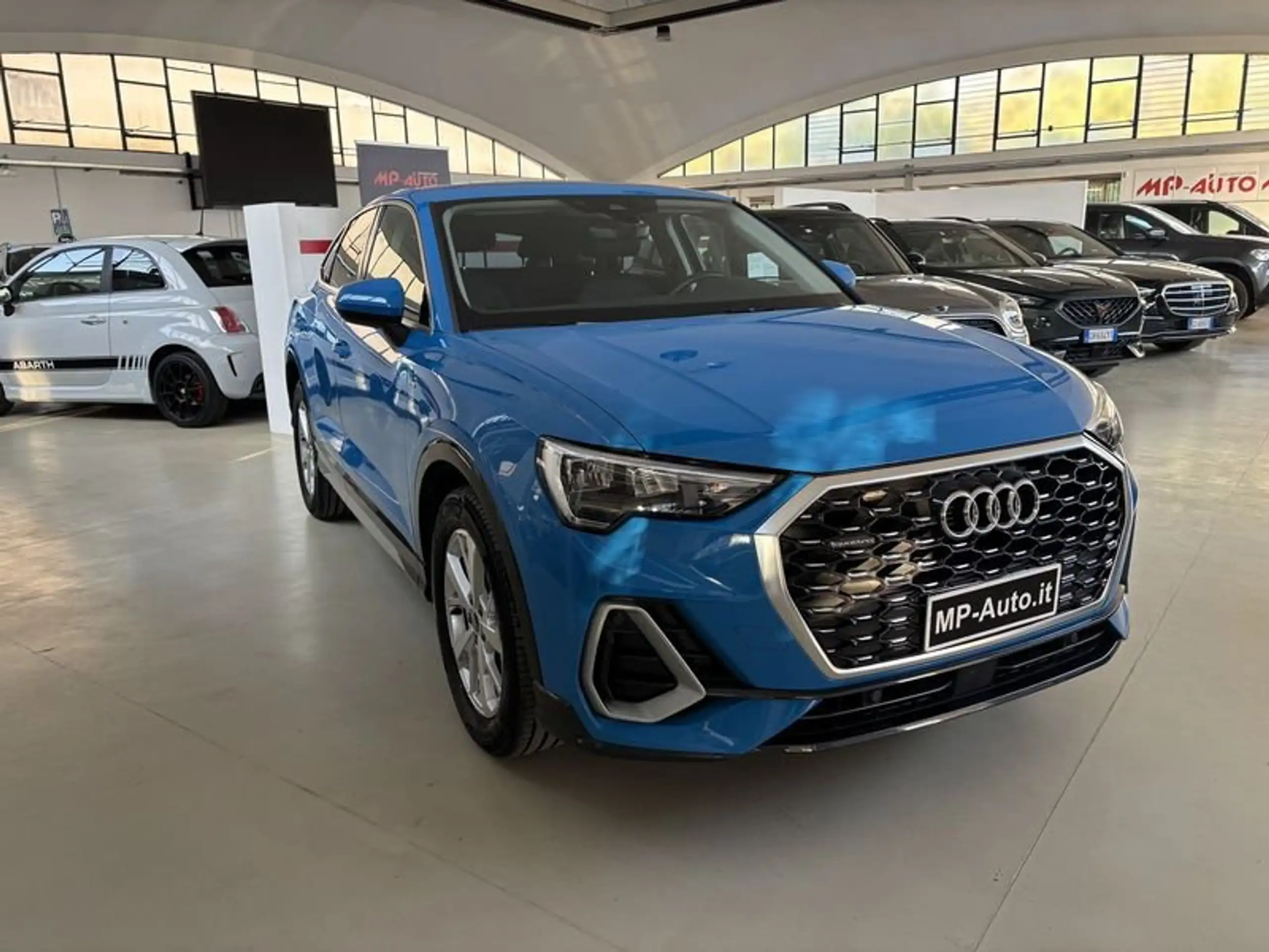 Audi - Q3