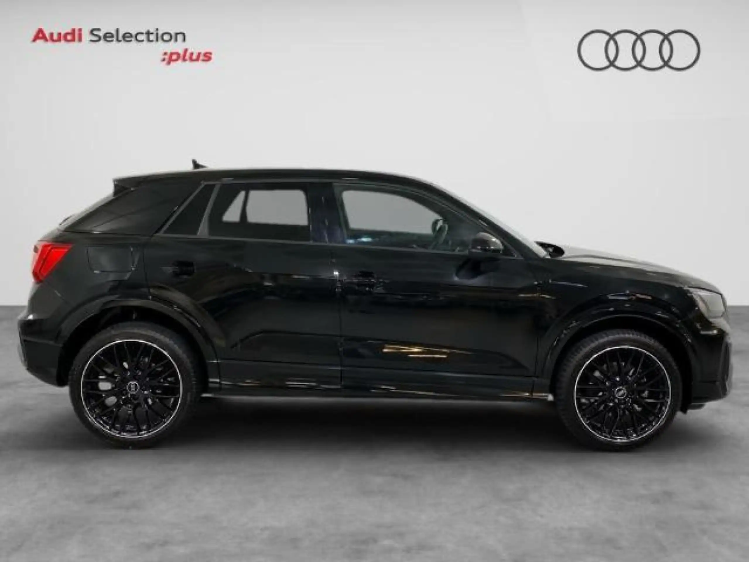 Audi - Q2