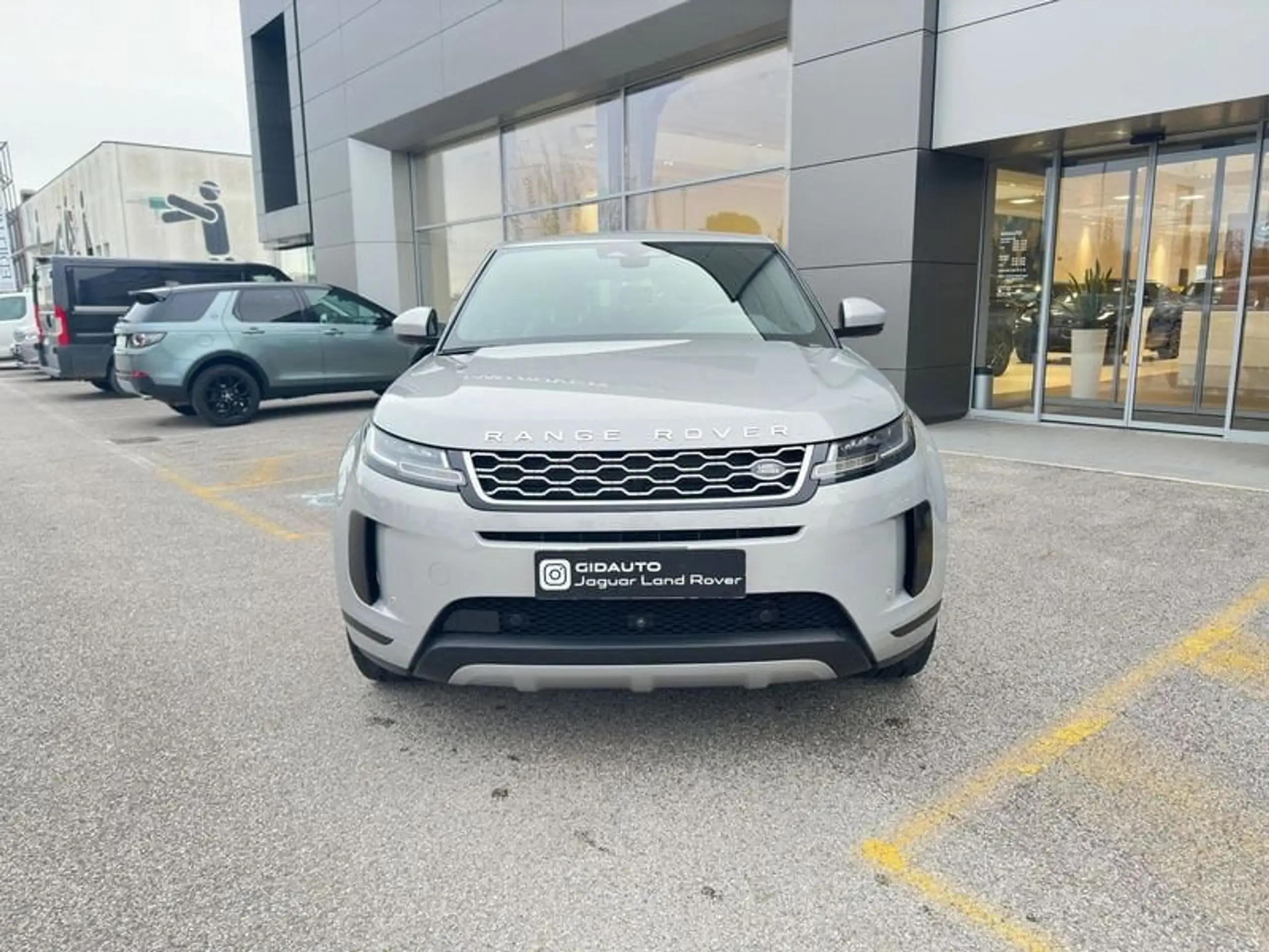 Land Rover - Range Rover Evoque