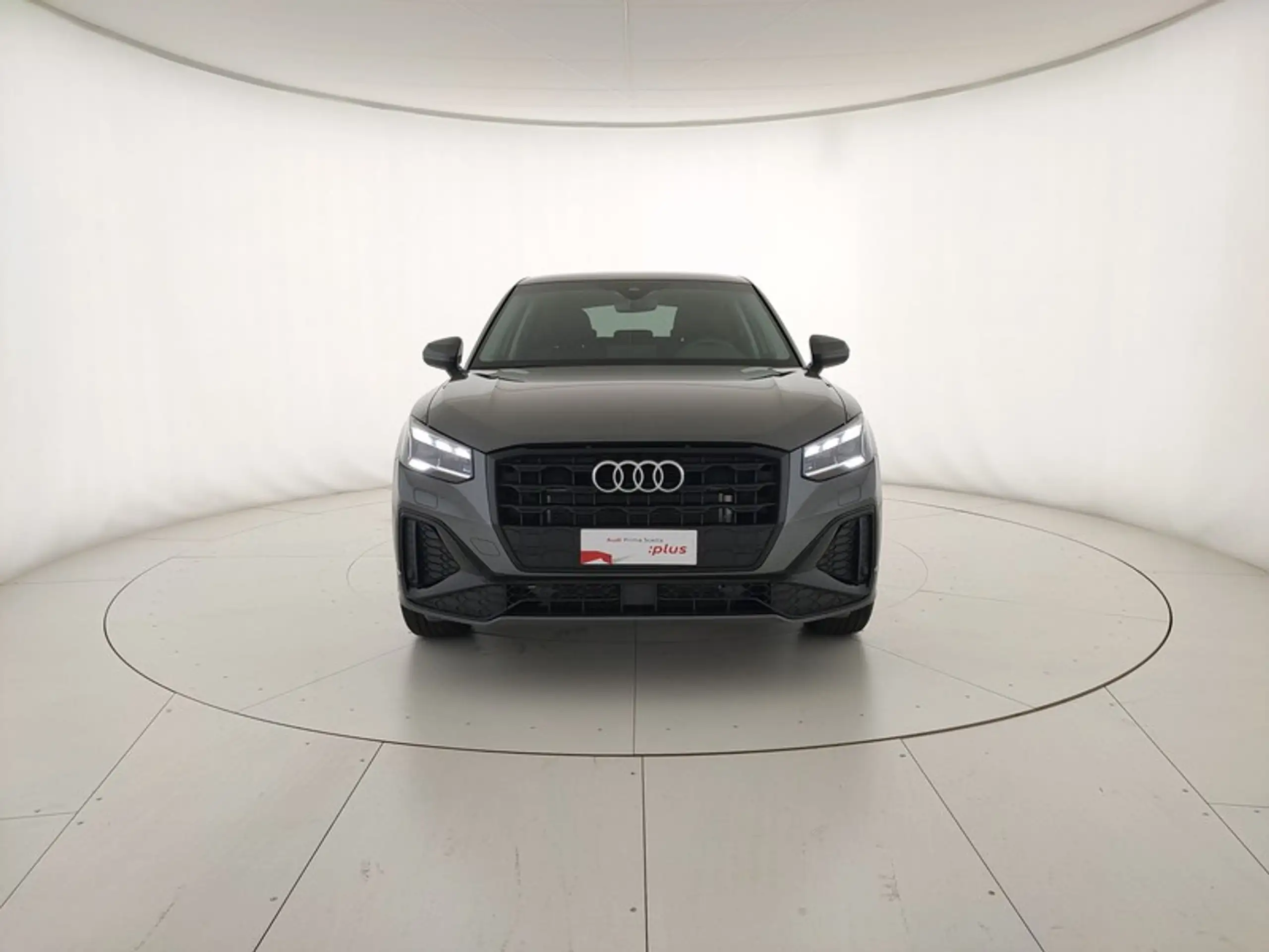 Audi - Q2