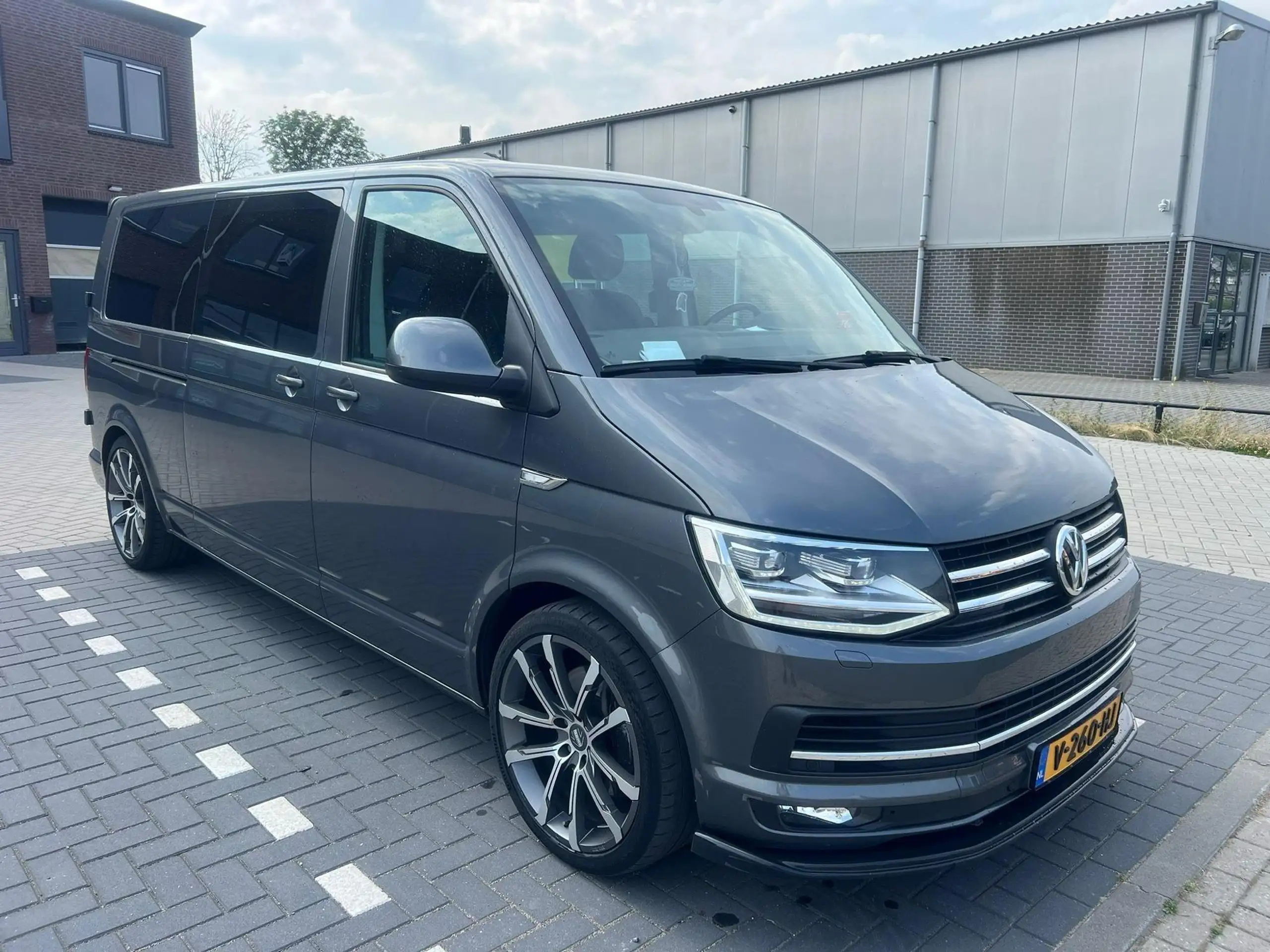 Volkswagen - T6 Transporter