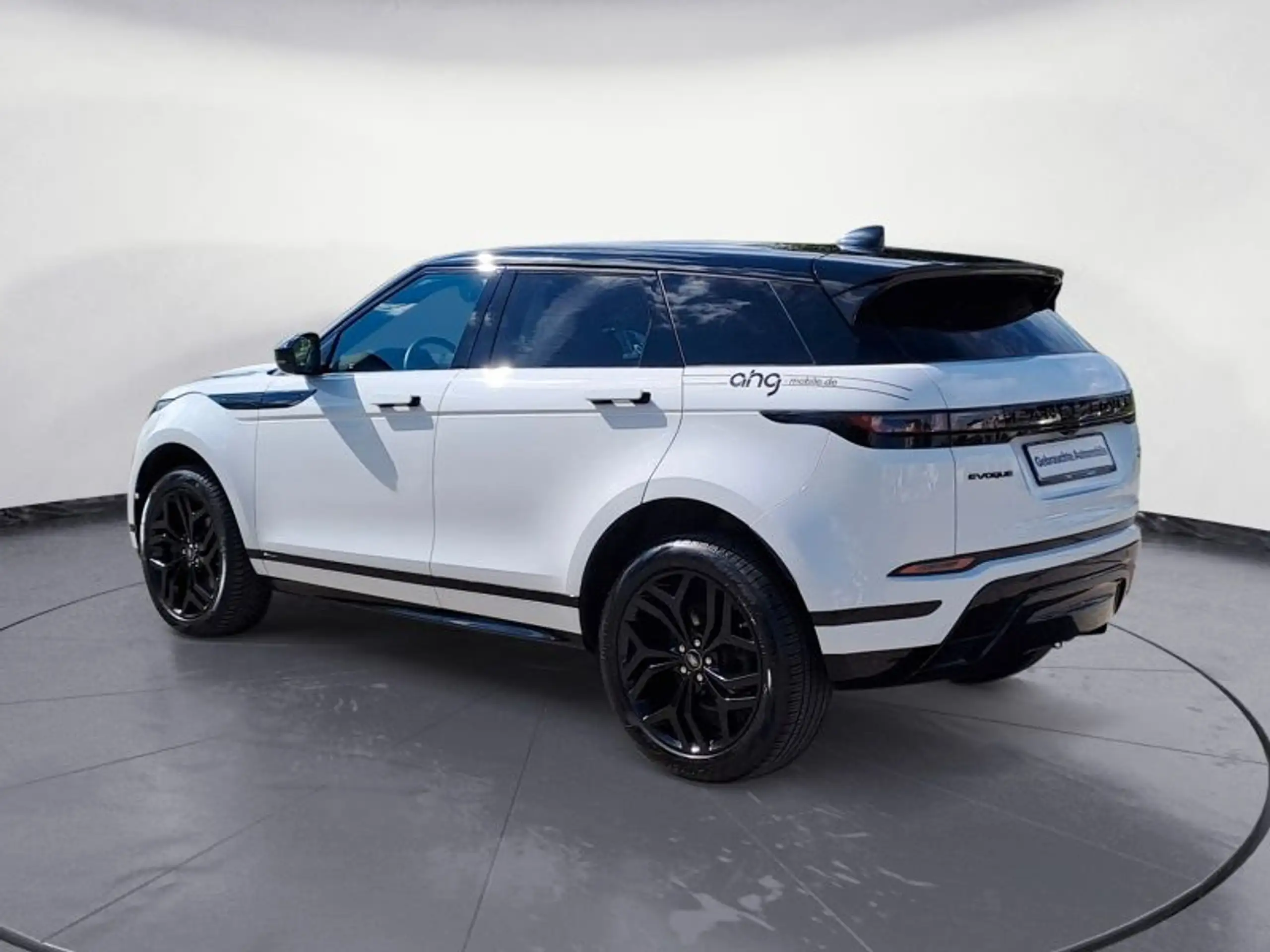 Land Rover - Range Rover Evoque