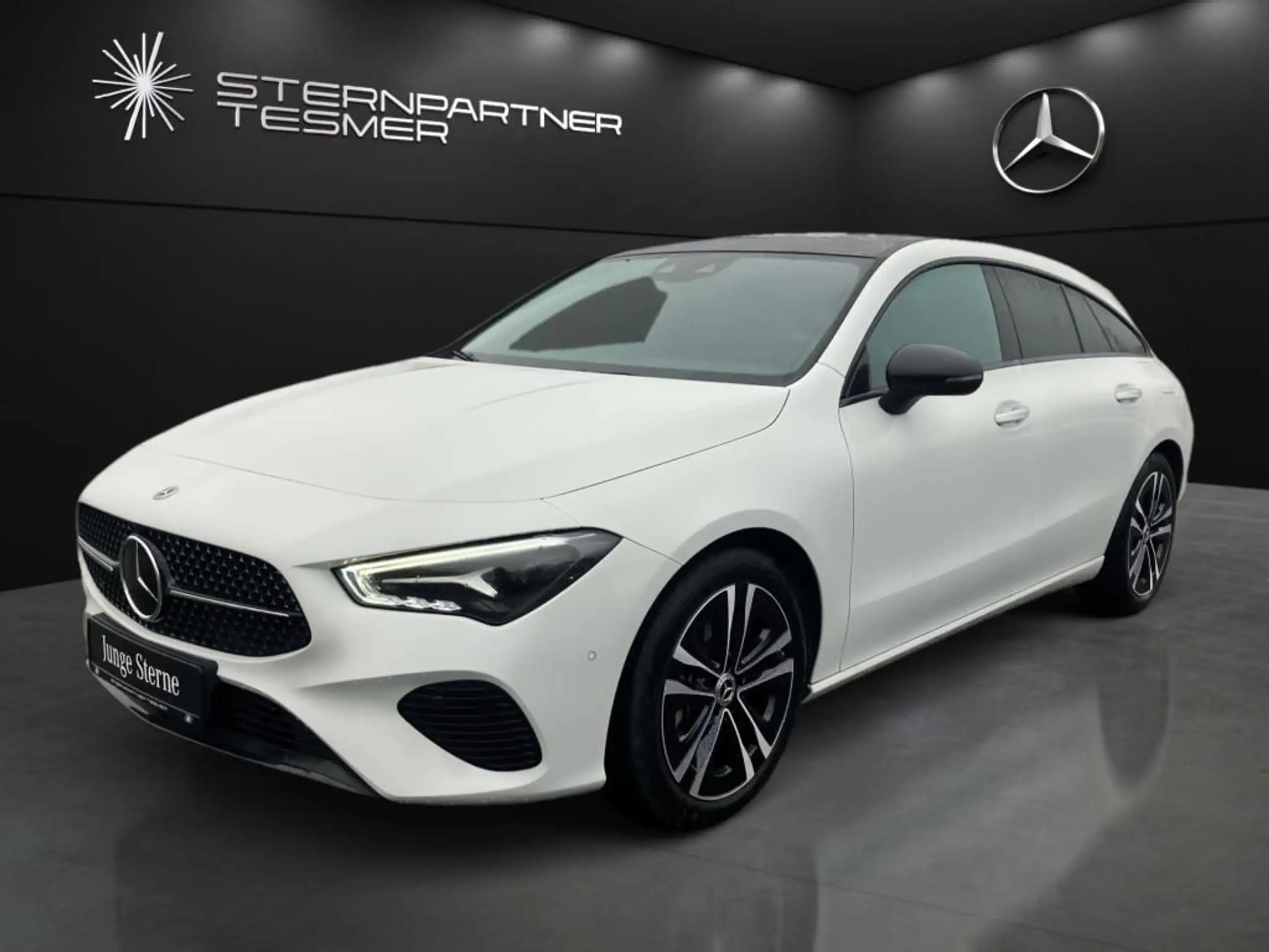 Mercedes-Benz CLA 180 2023