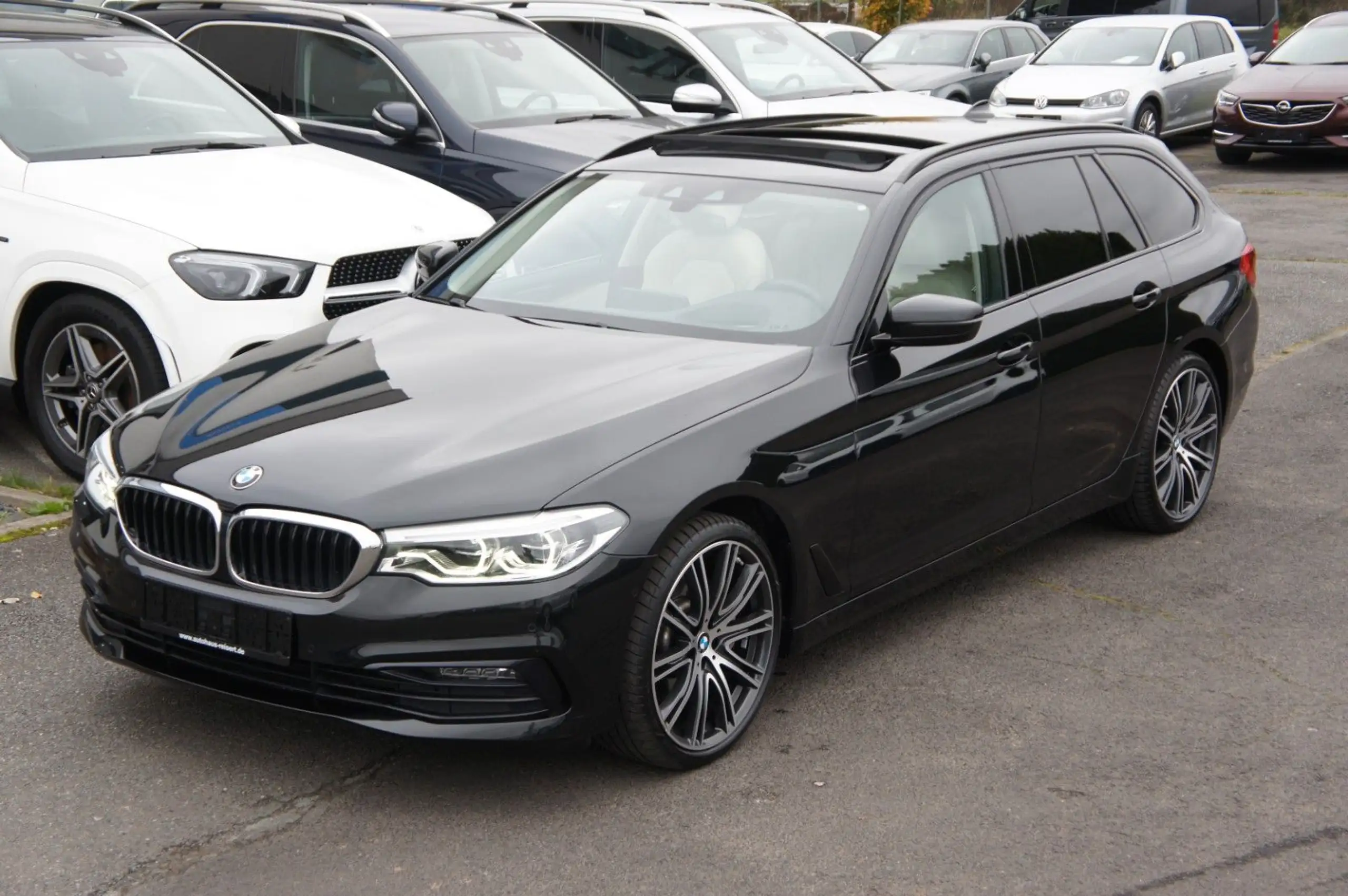 BMW - 530