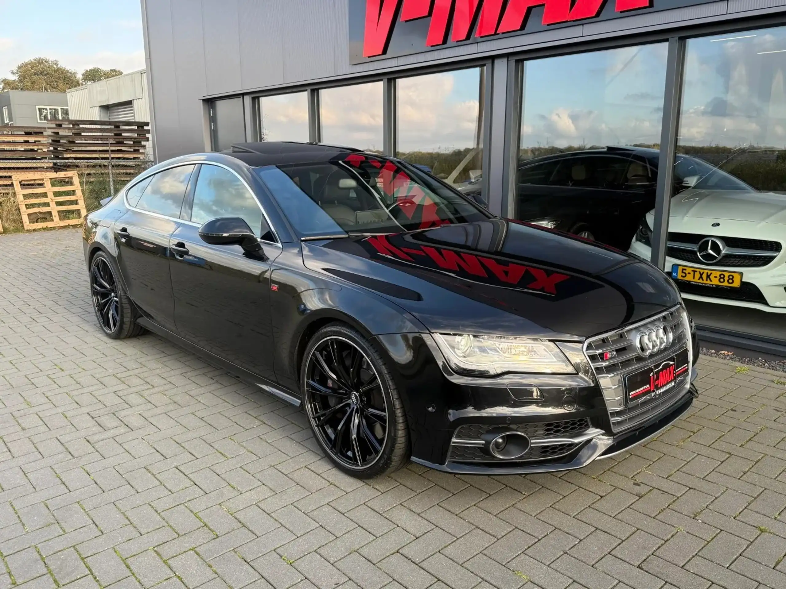 Audi - S7