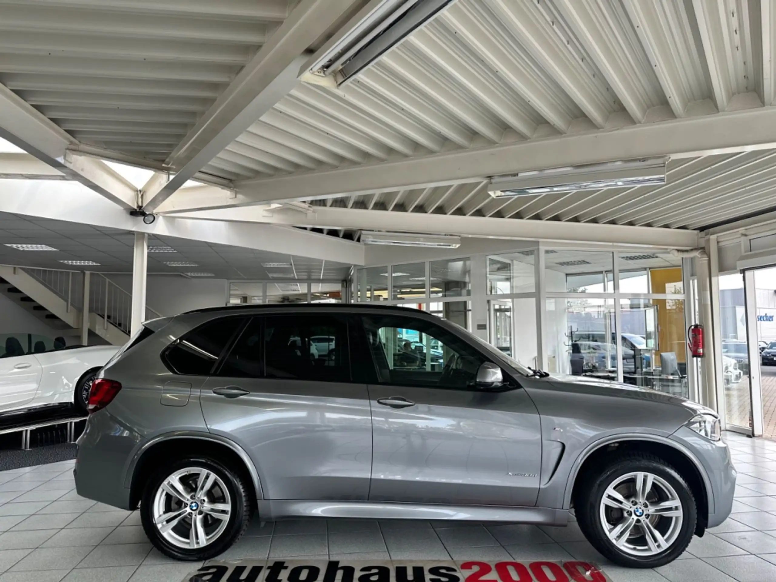 BMW - X5