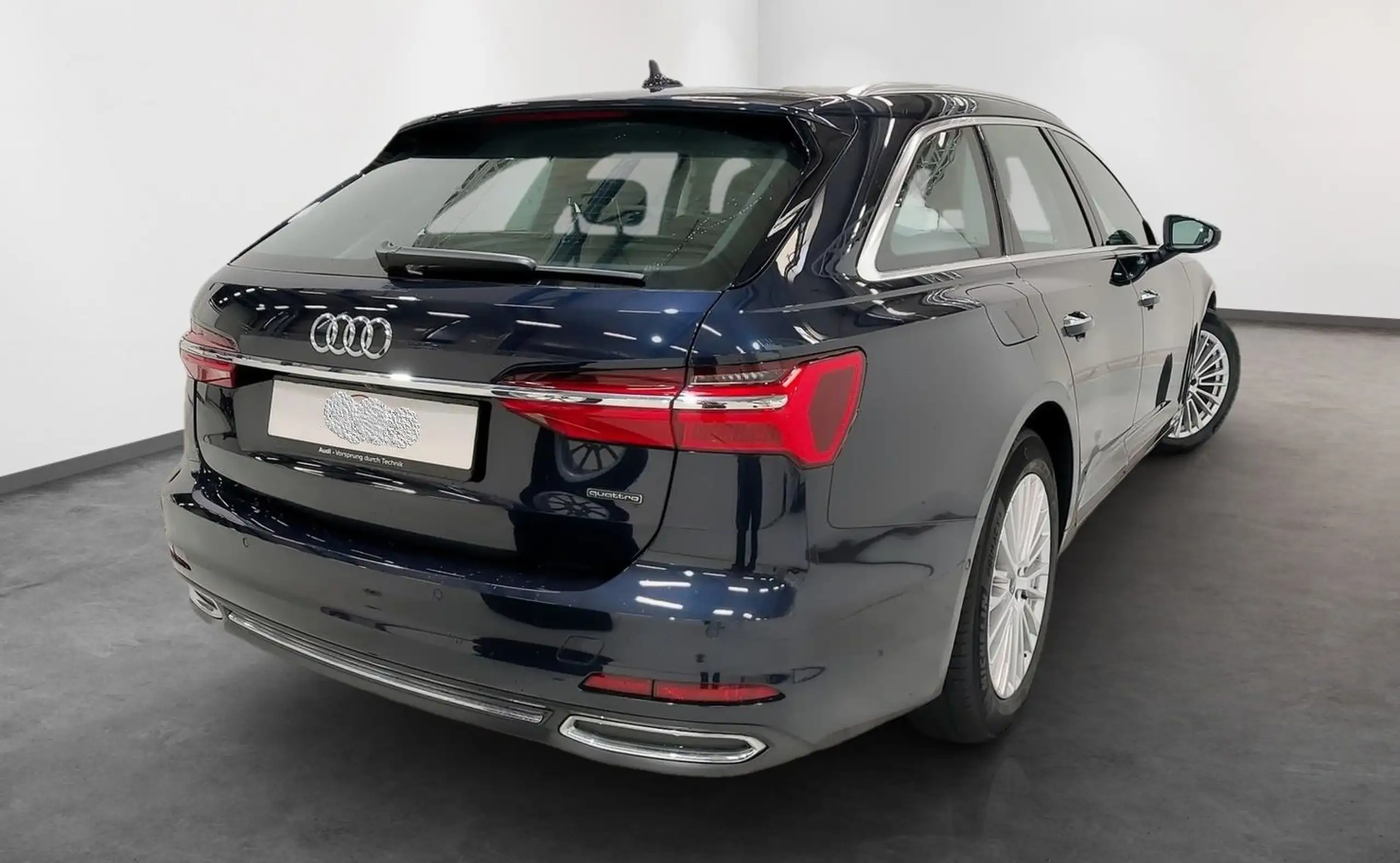 Audi - A6