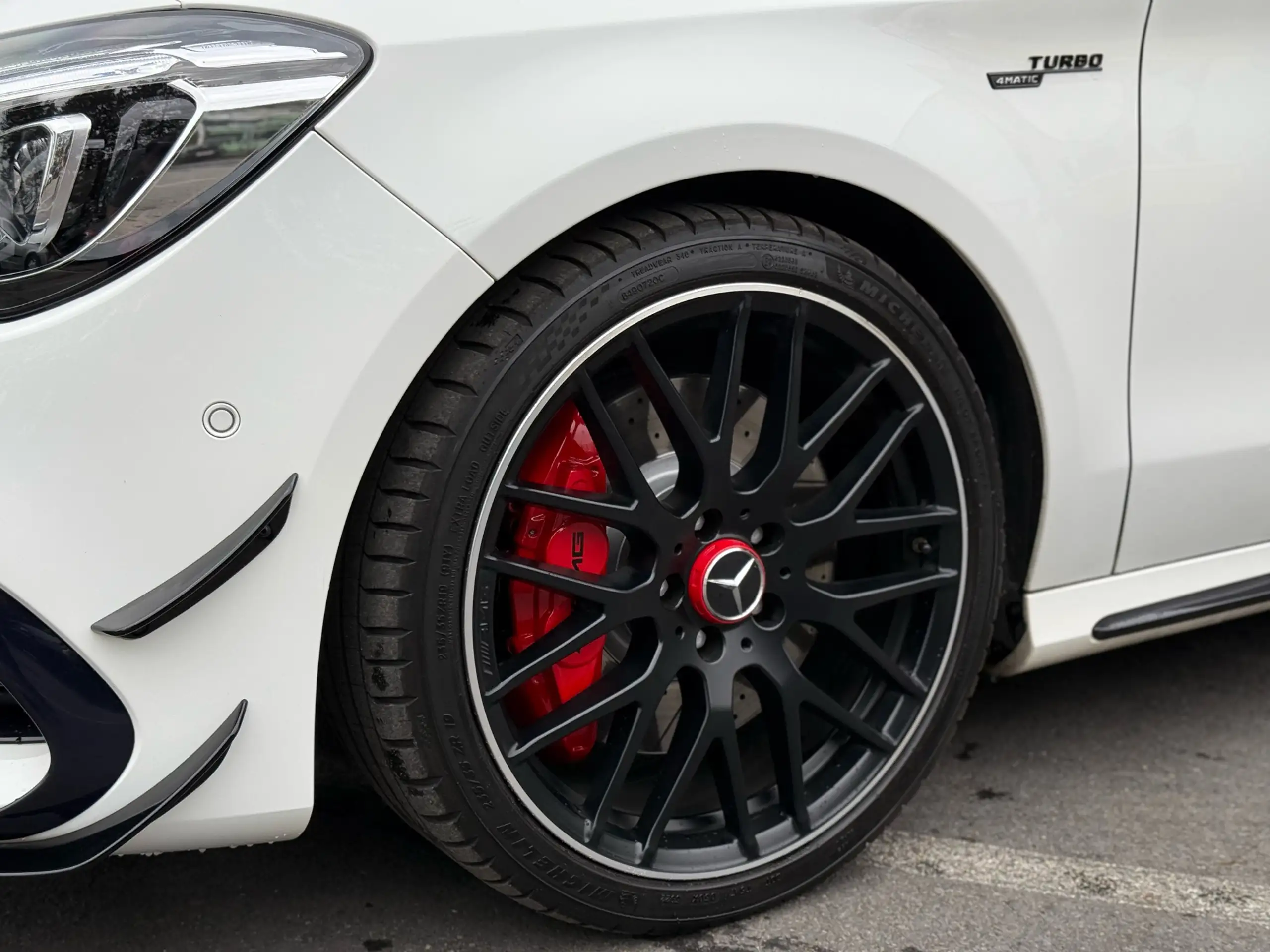 Mercedes-Benz - CLA 45 AMG