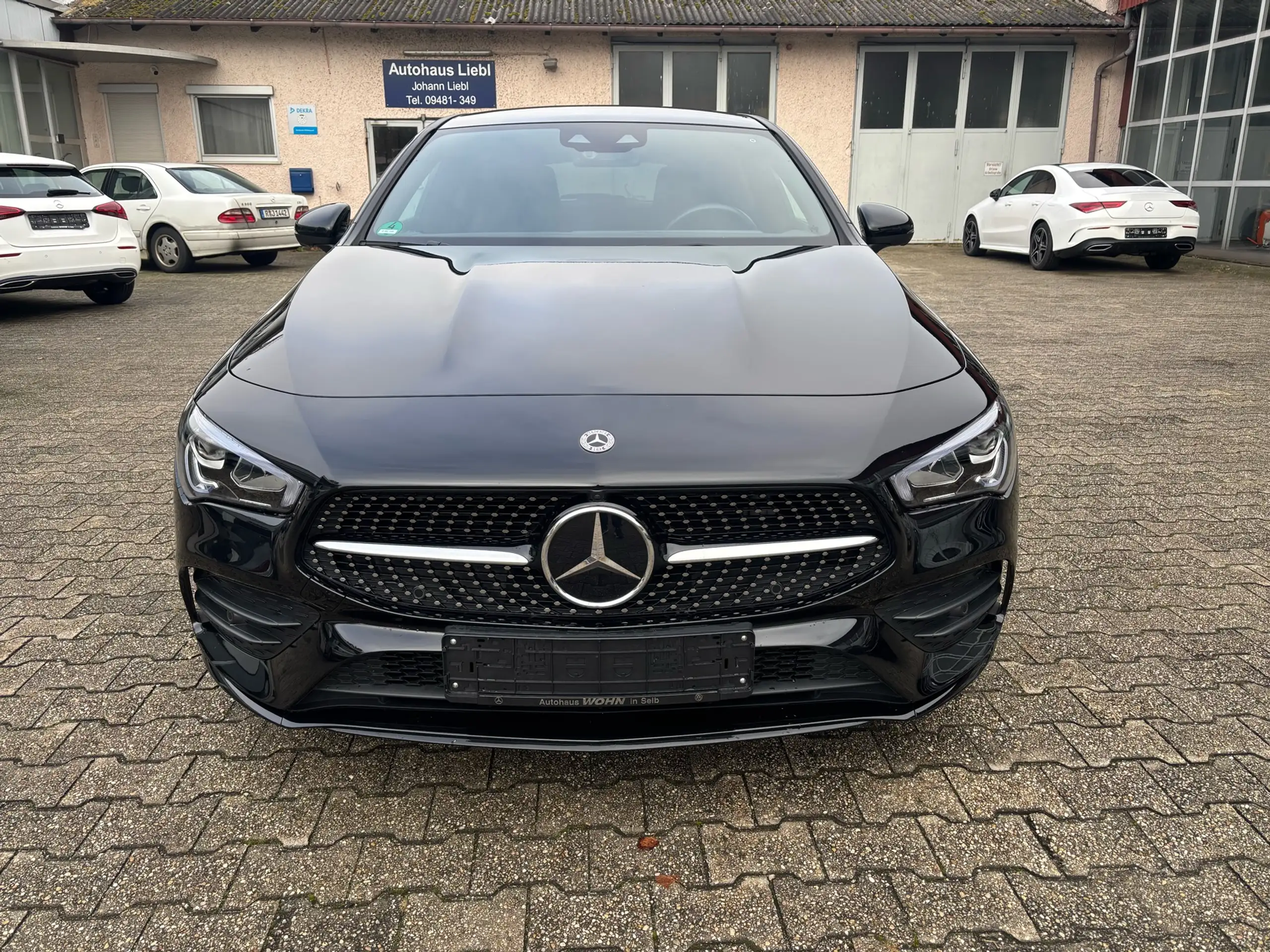 Mercedes-Benz - CLA 200