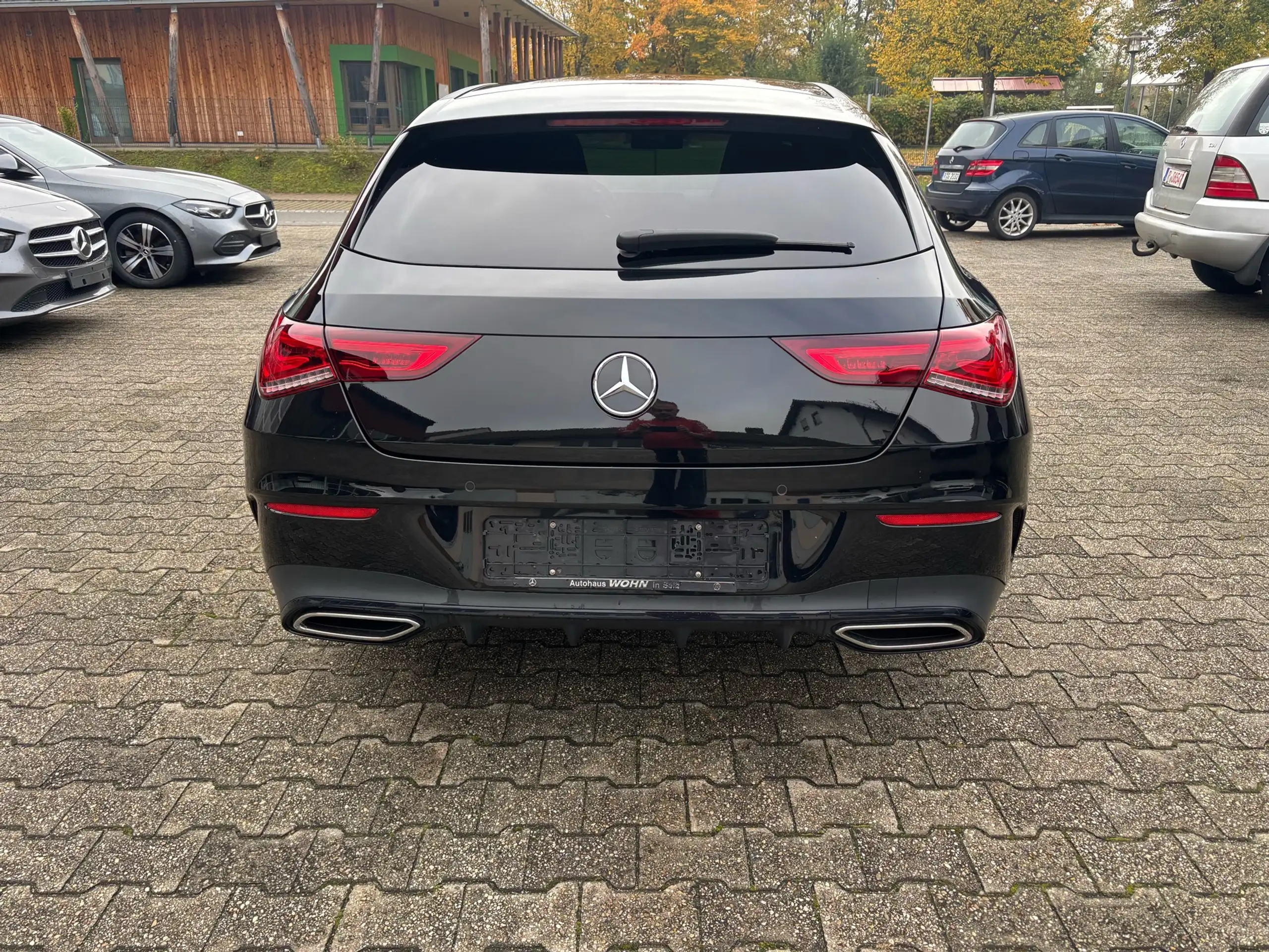 Mercedes-Benz - CLA 200