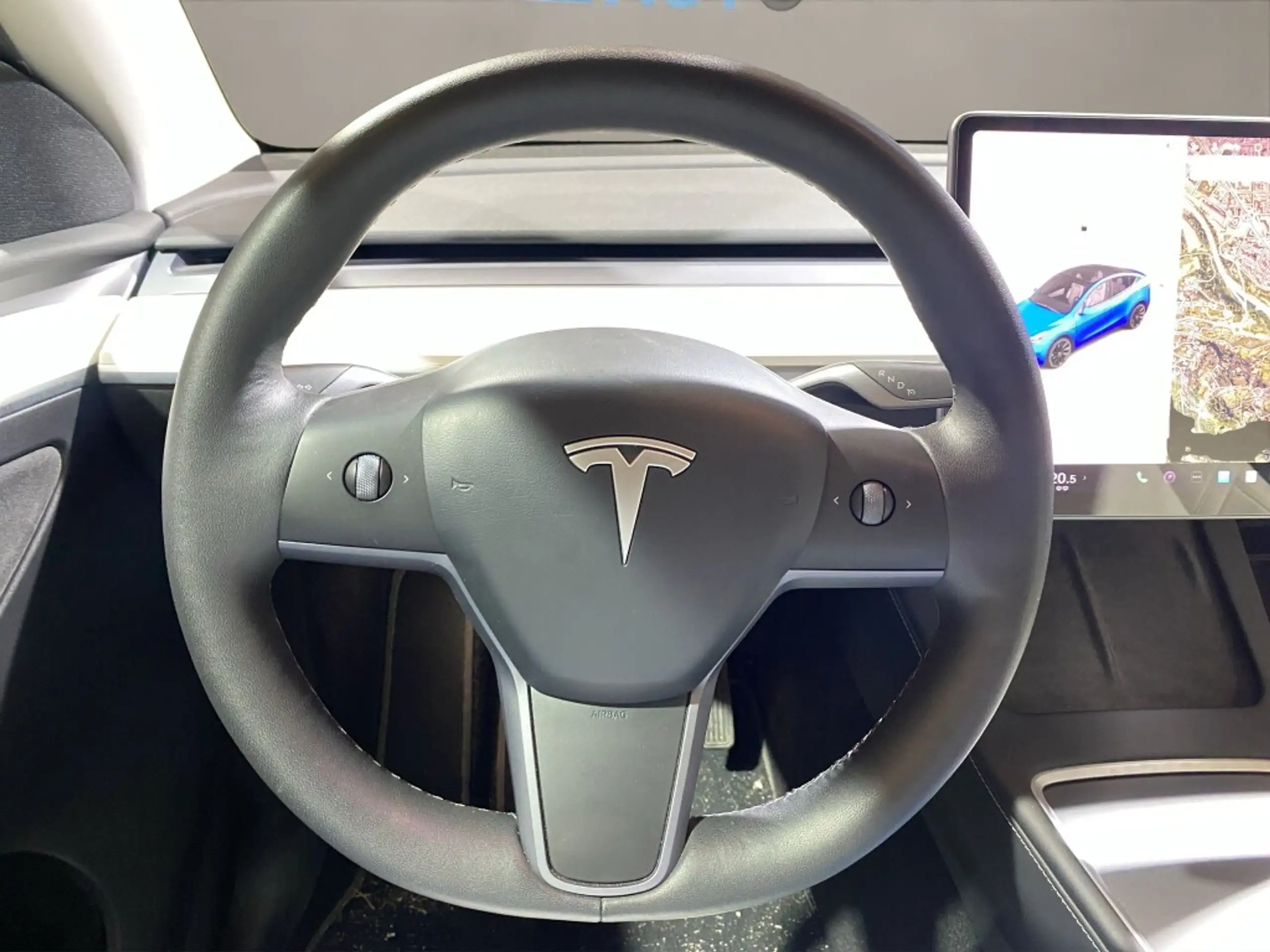 Tesla - Model Y