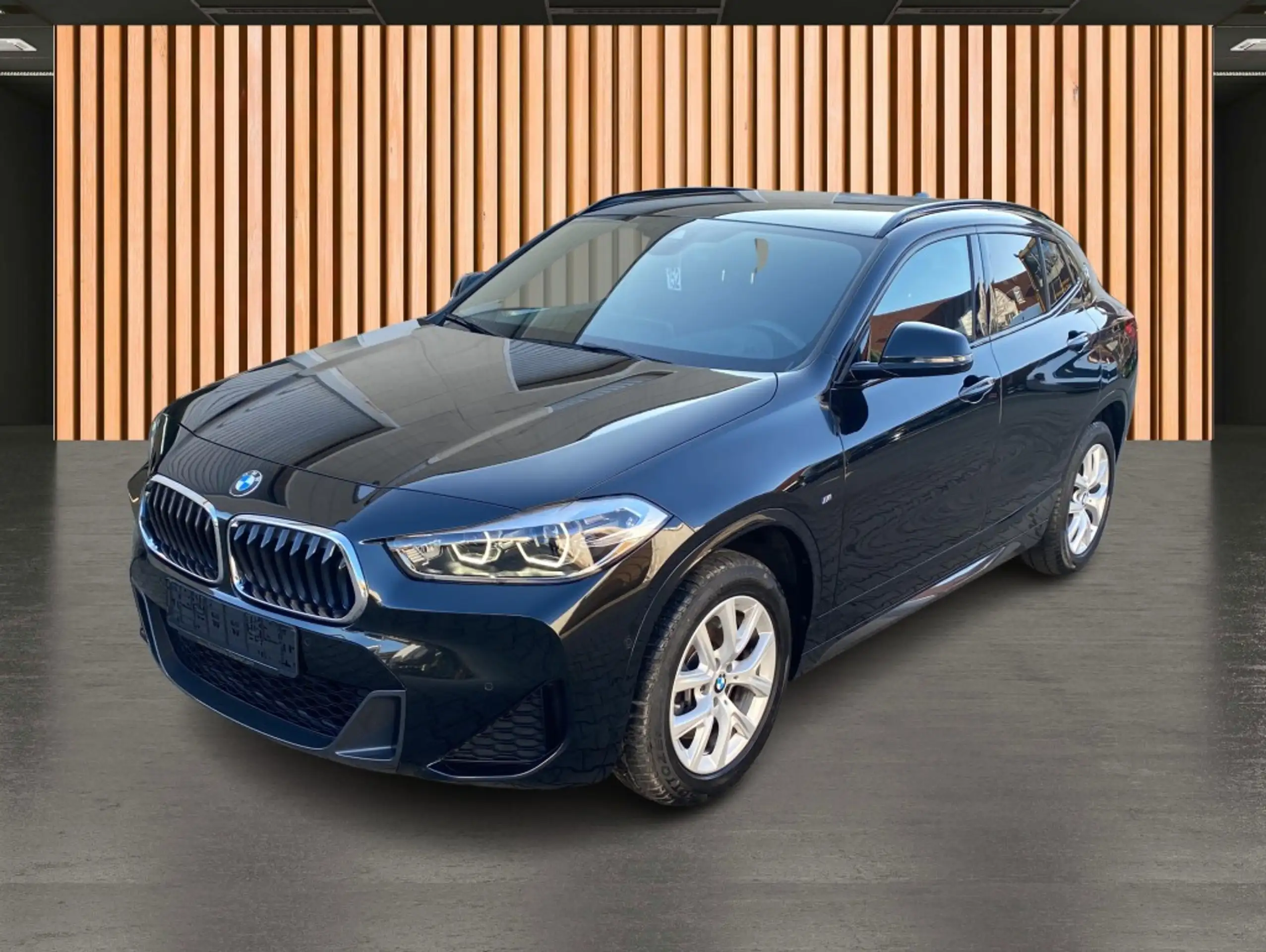 BMW - X2