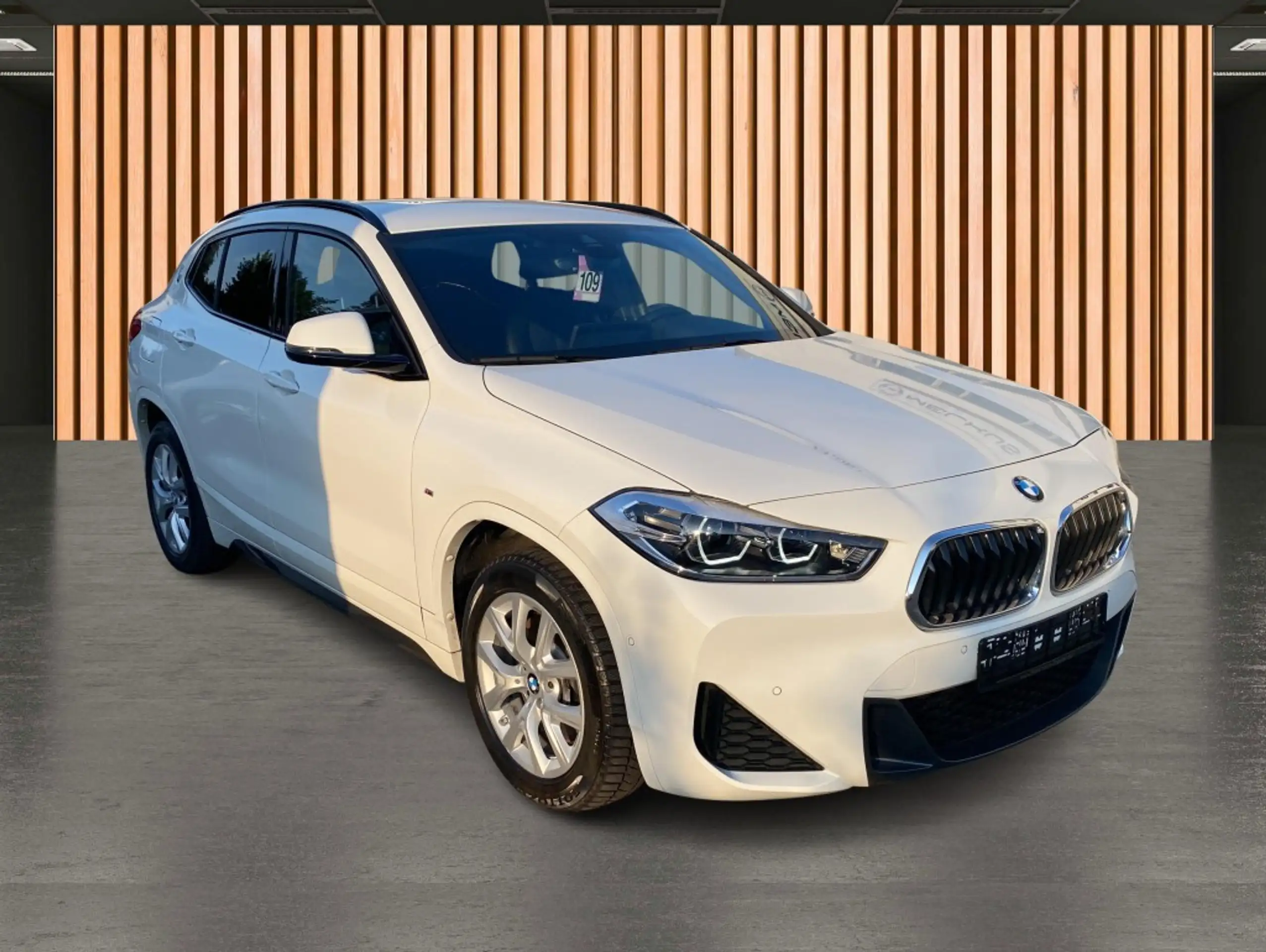 BMW - X2