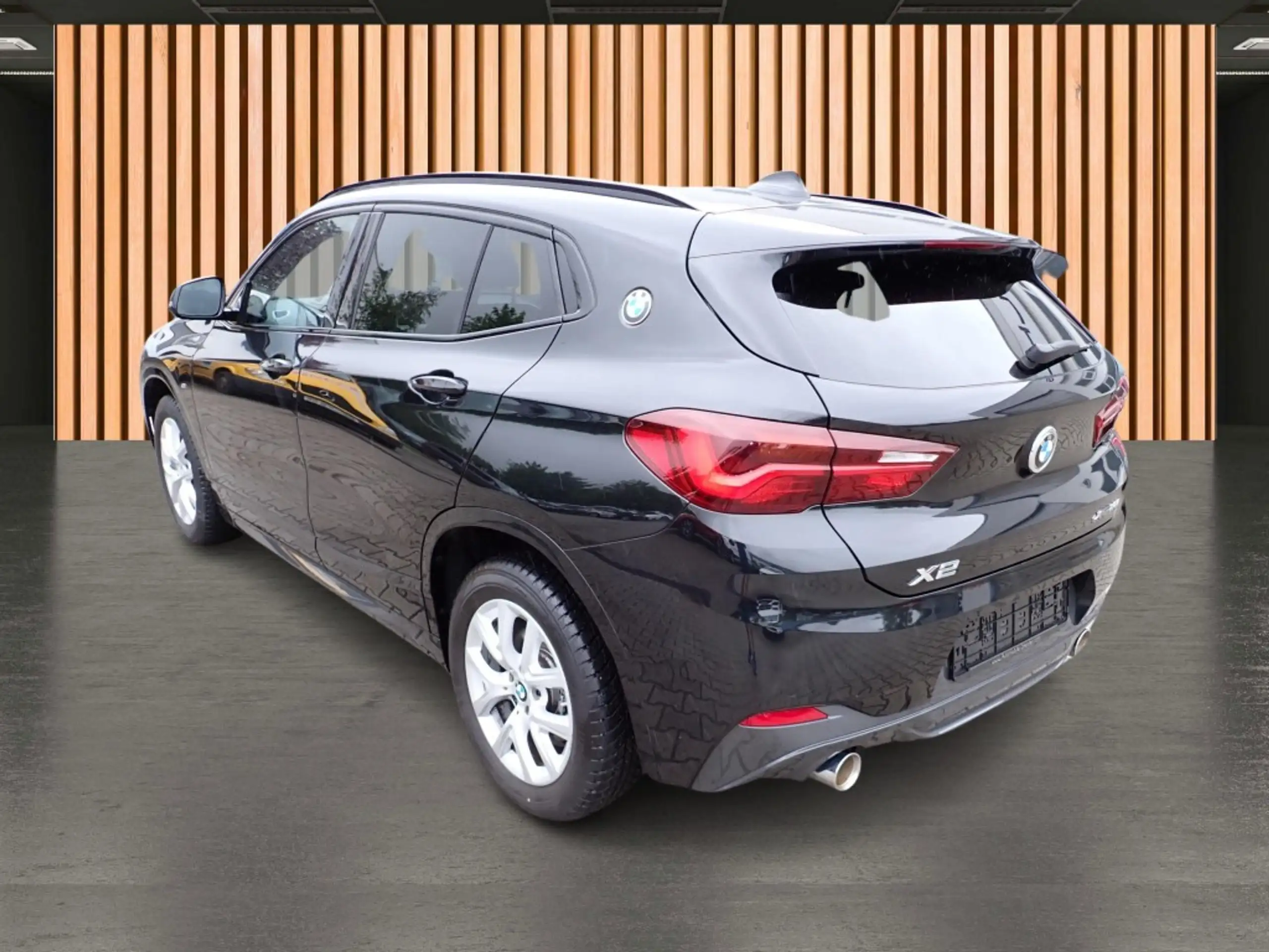 BMW - X2