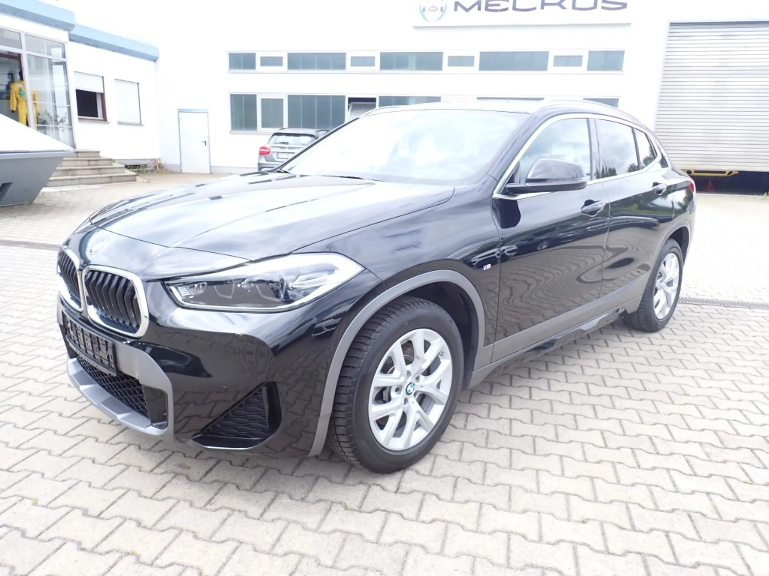 BMW - X2