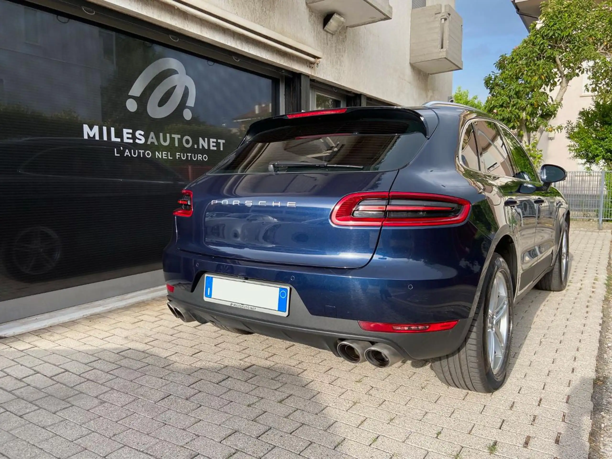 Porsche - Macan