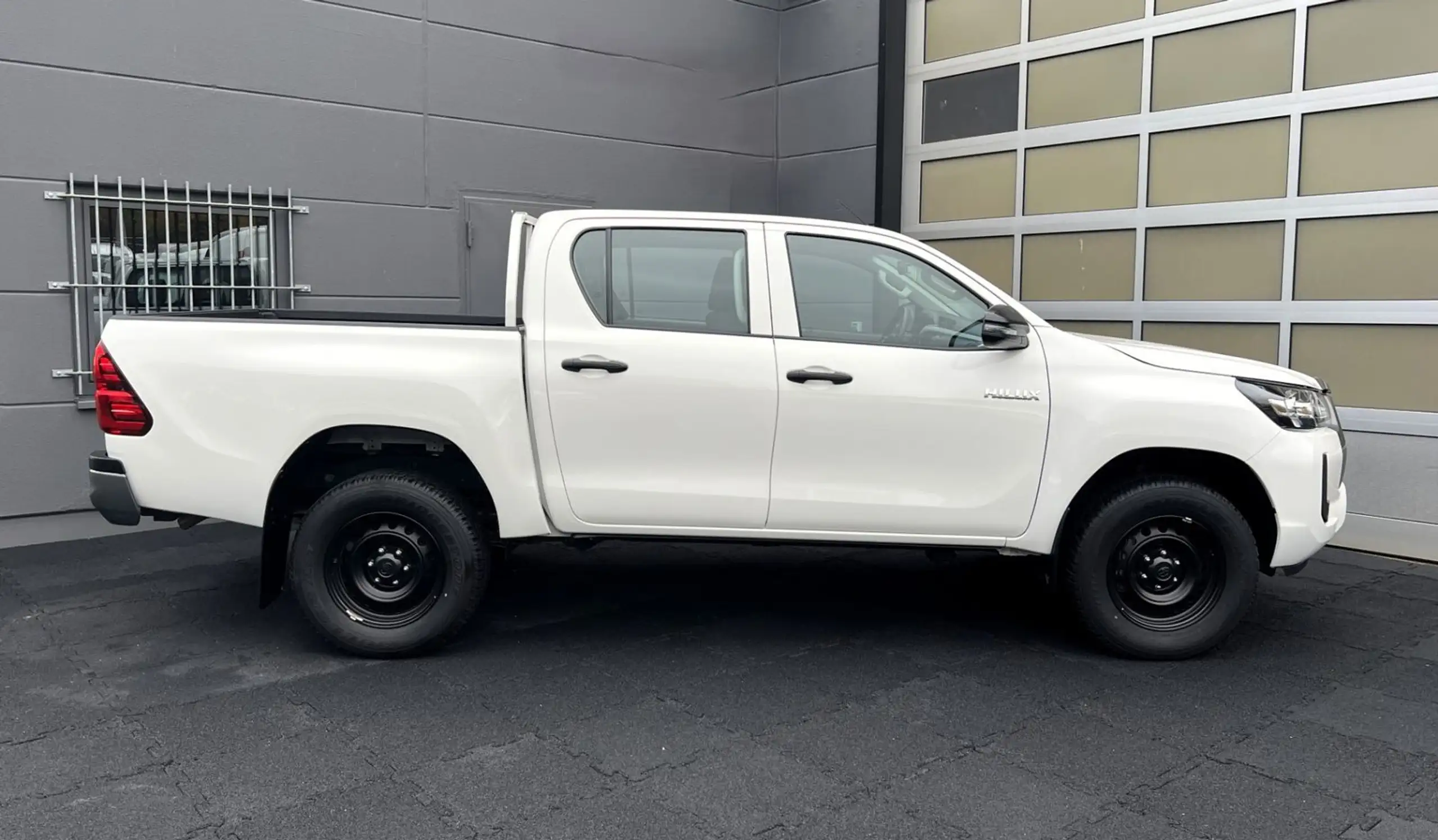 Toyota - Hilux