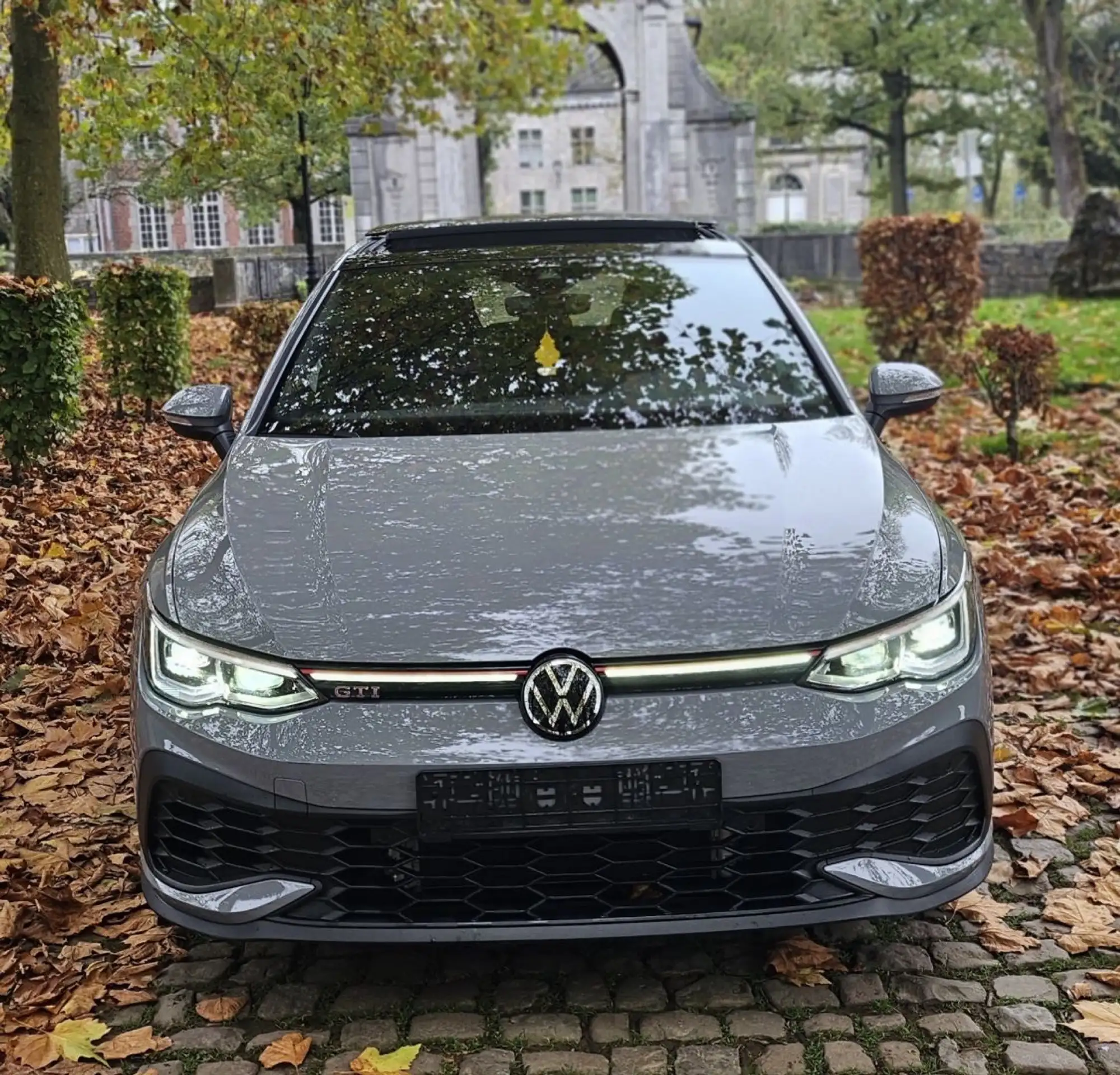 Volkswagen - Golf GTI