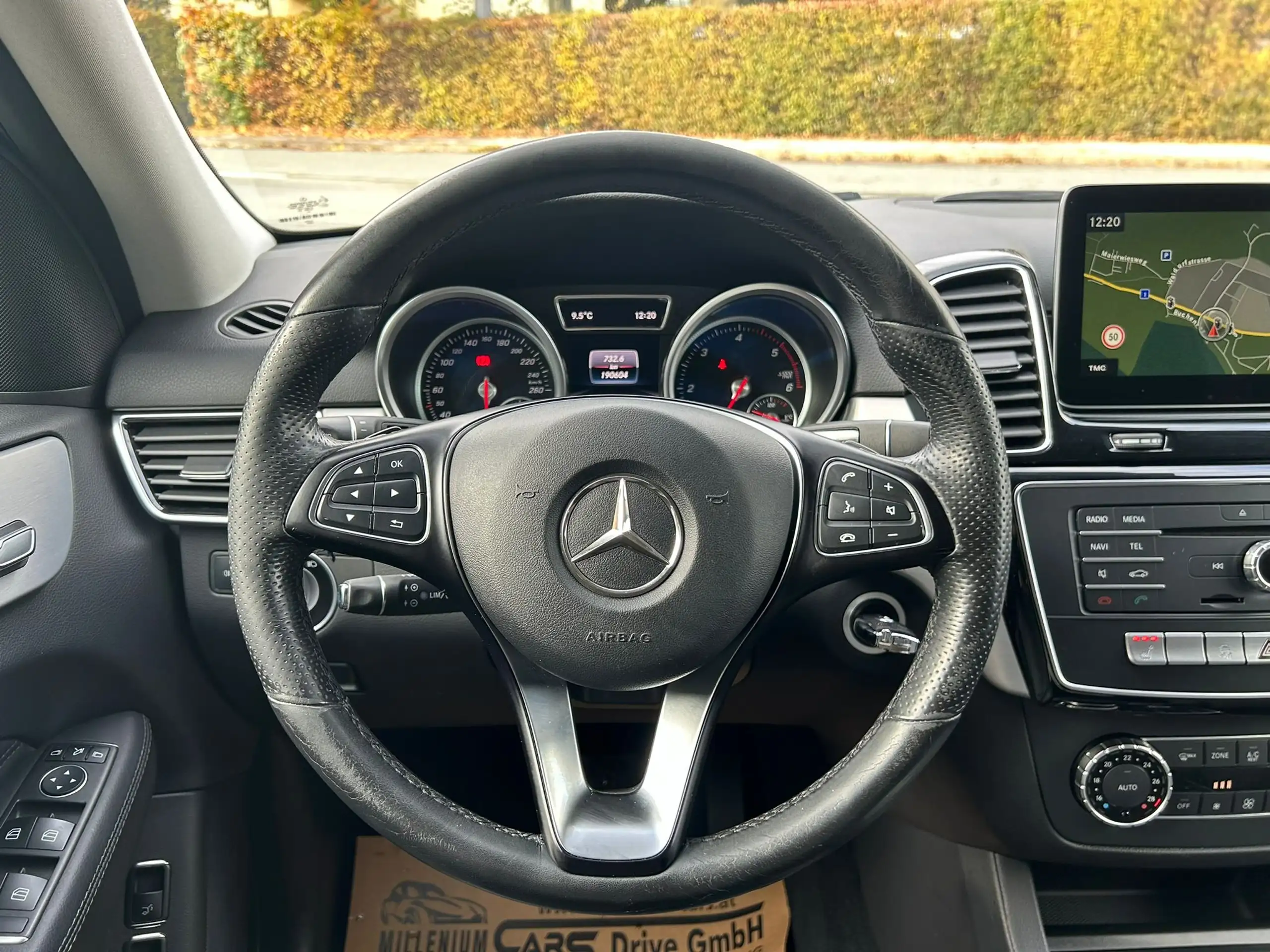 Mercedes-Benz - GLE 350