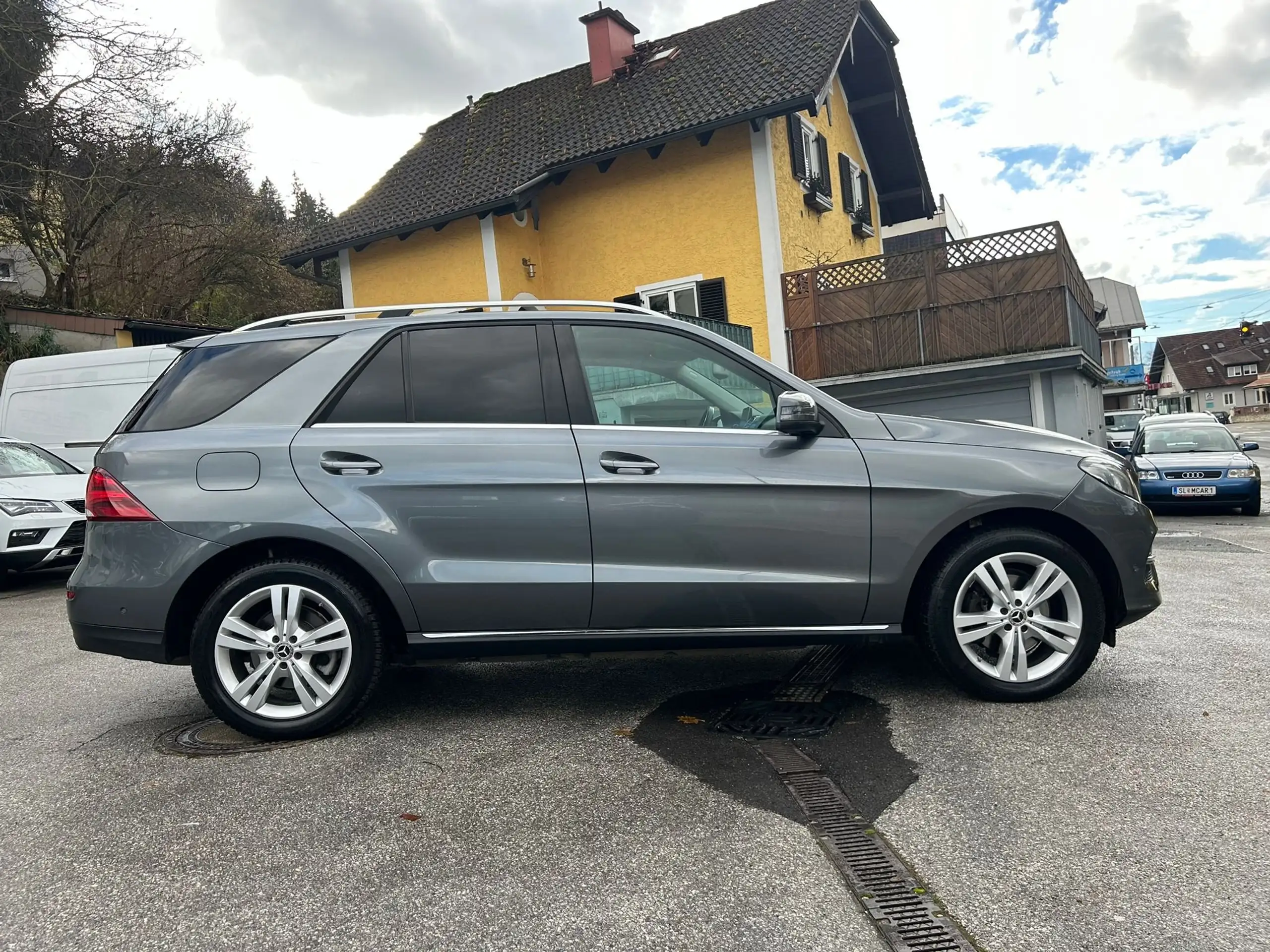 Mercedes-Benz - GLE 350