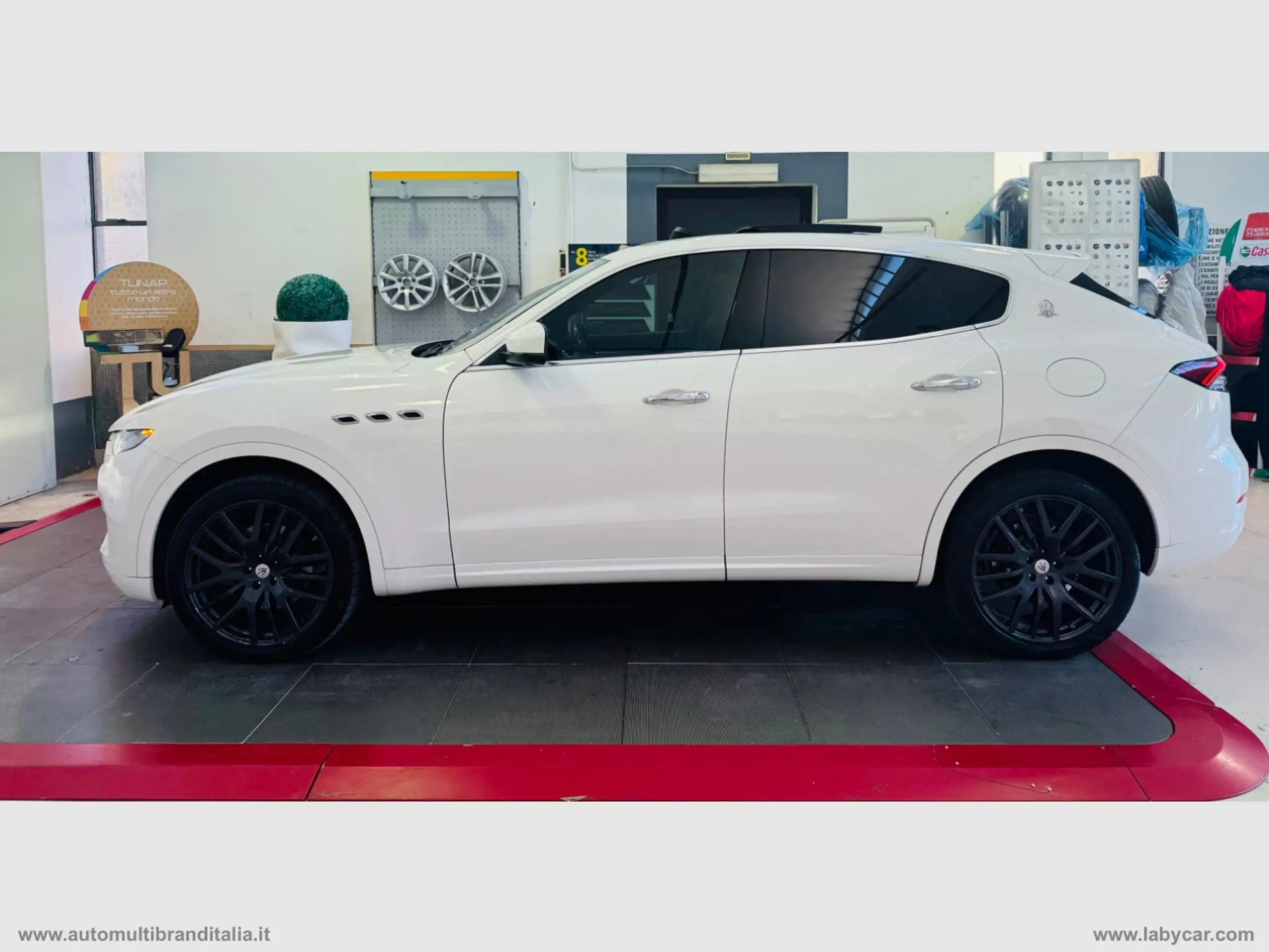 Maserati - Levante