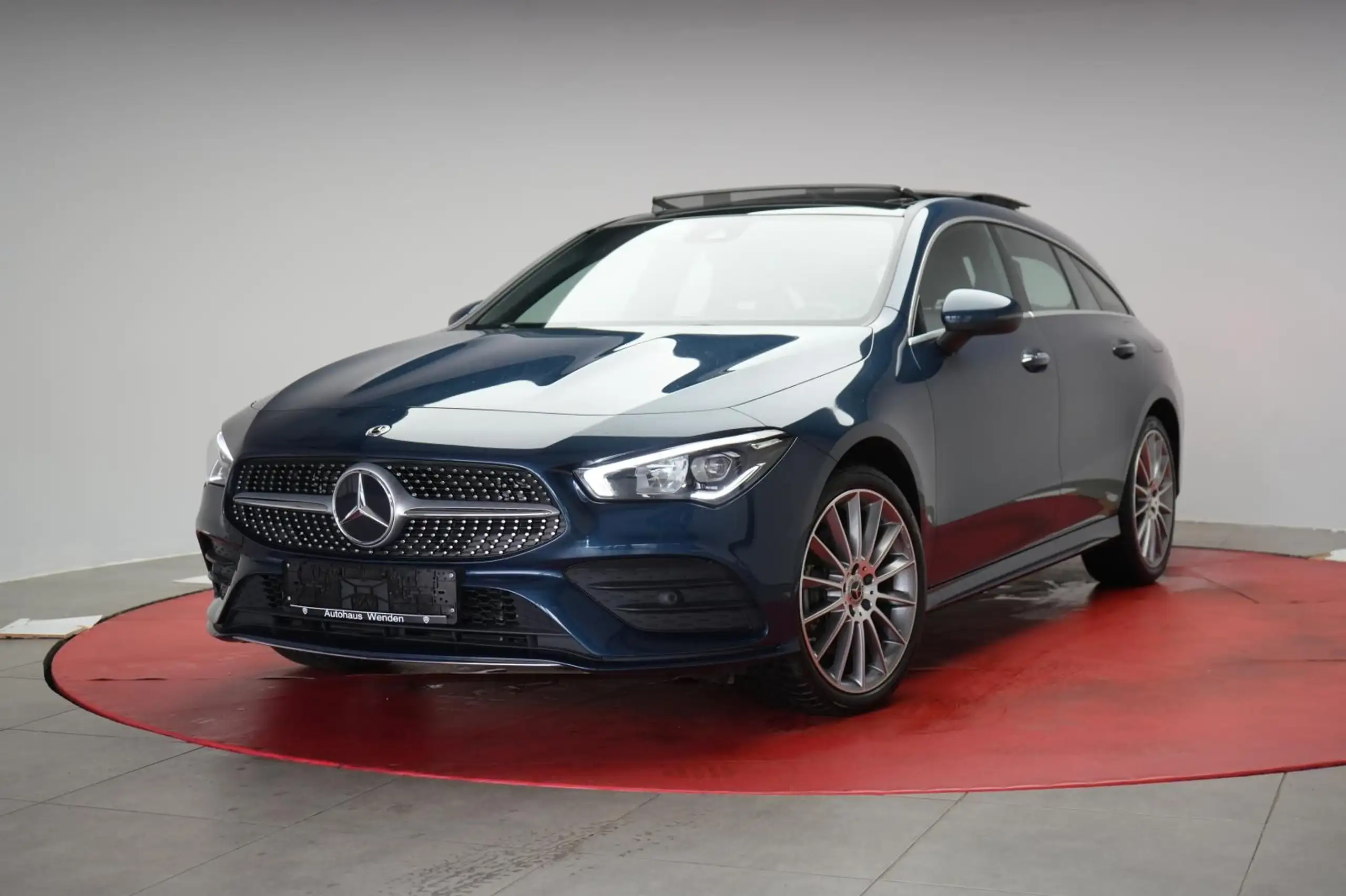 Mercedes-Benz - CLA 250