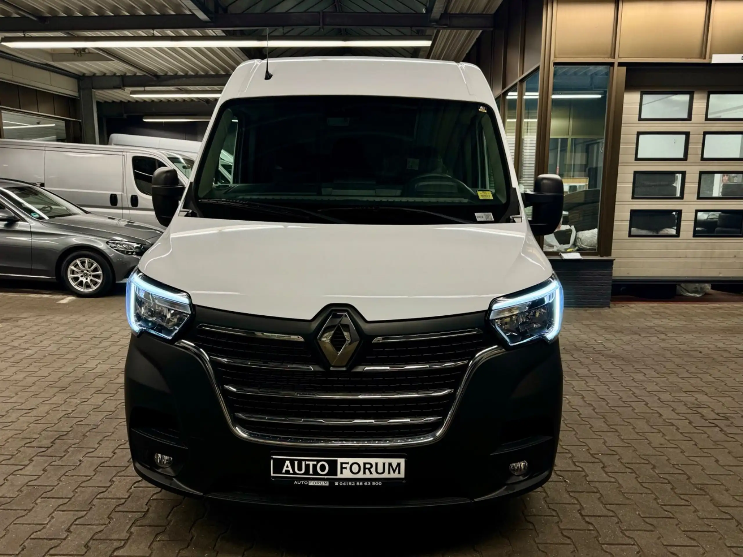 Renault - Master